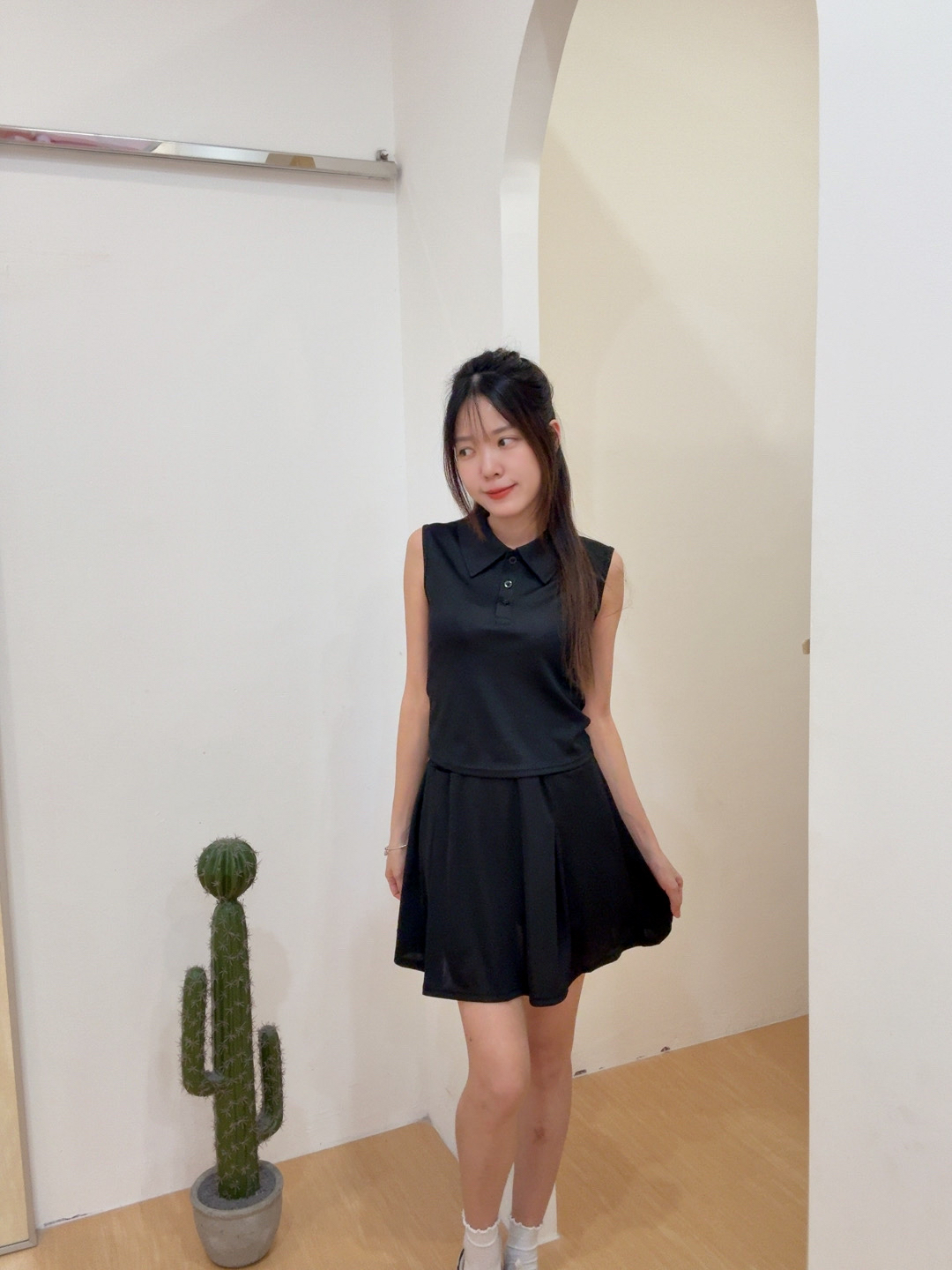 休闲运动风翻领无袖上衣+半身短裙 两件套 R2954