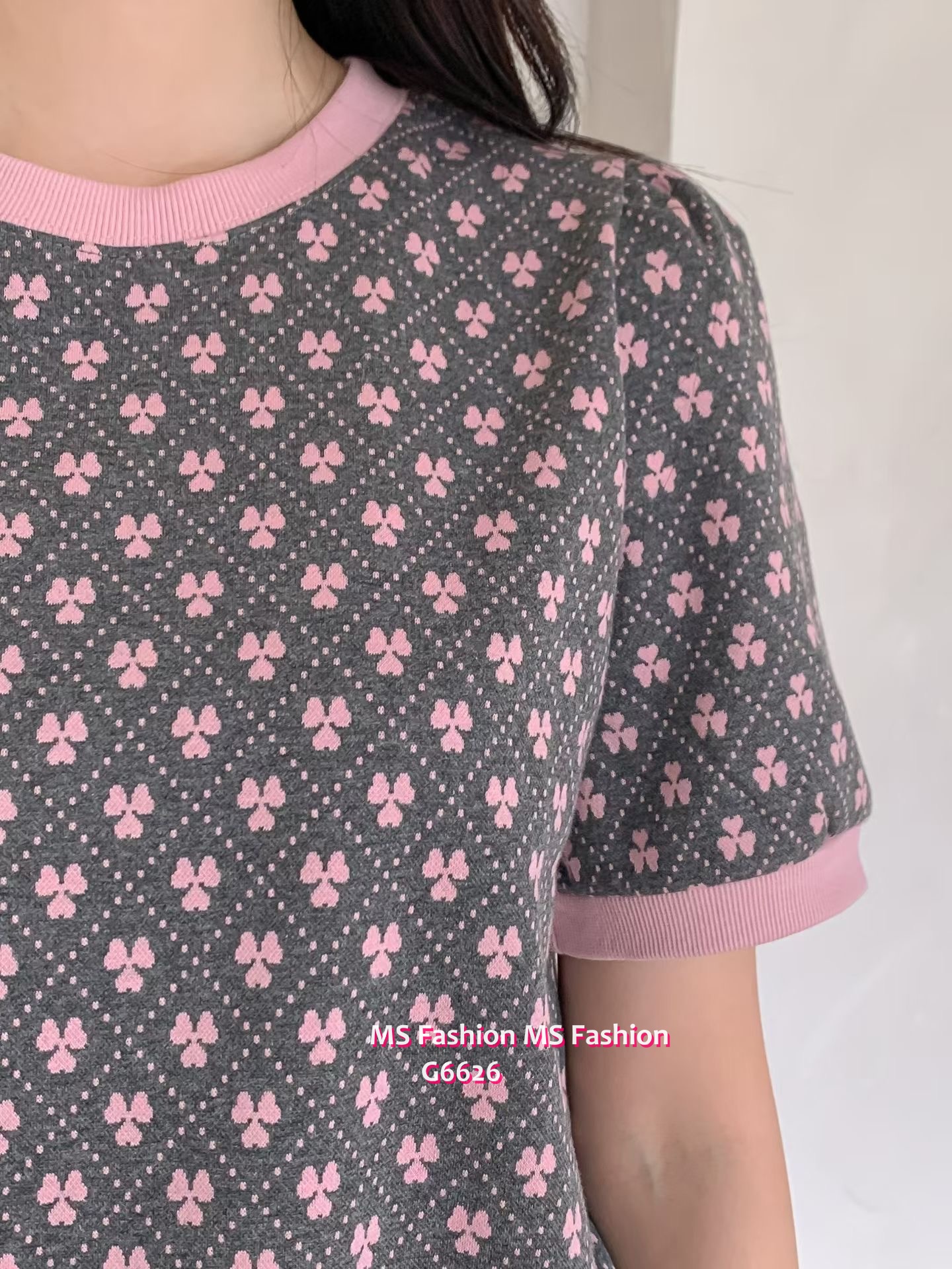 G6626 花花拼邊top
