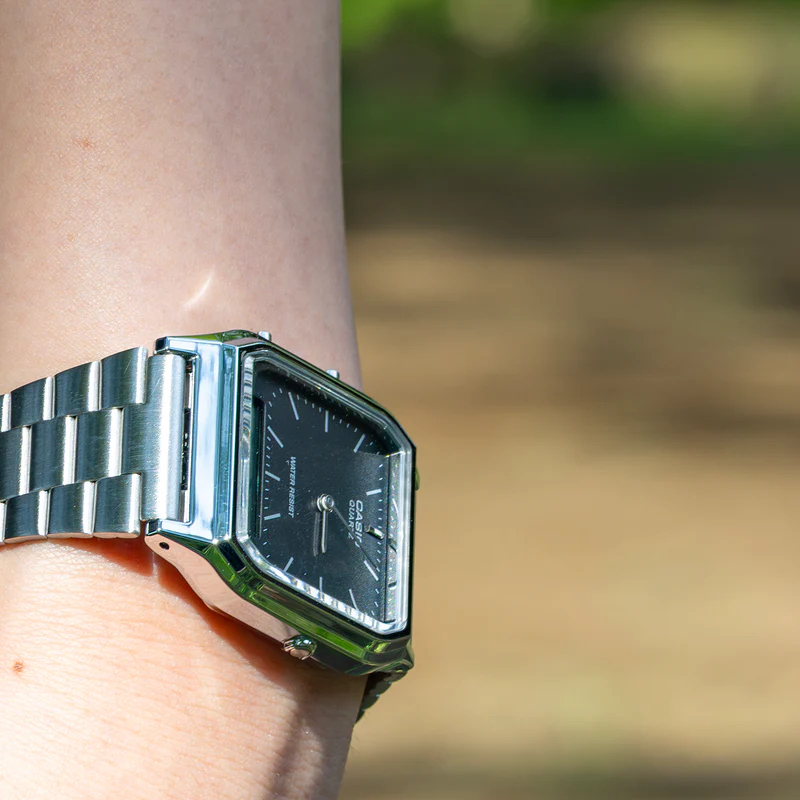 Casio AQ-230 超人氣經典雙顯錶款