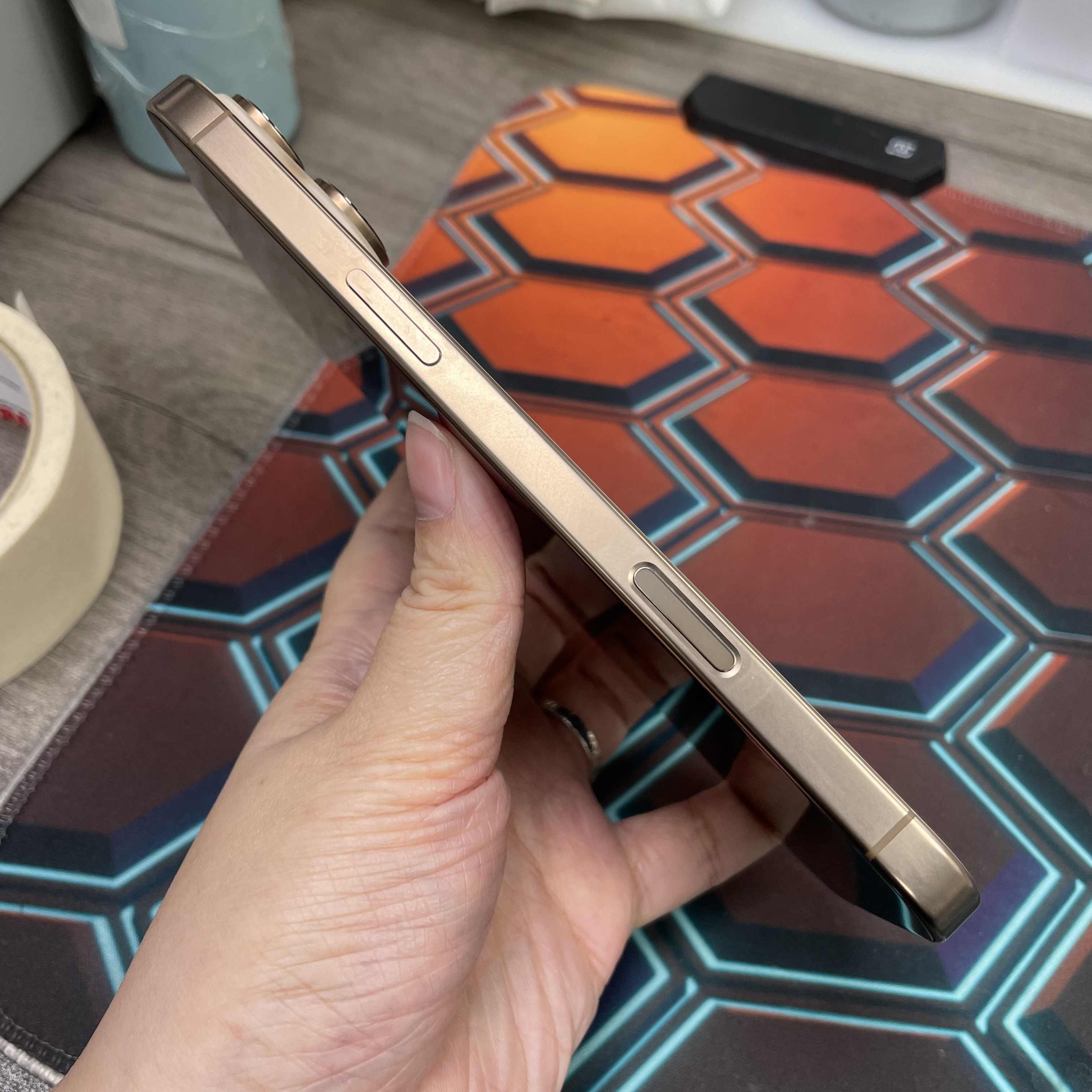 *8415 16 Pro max 完美機 1TB 電90 沙色 gold