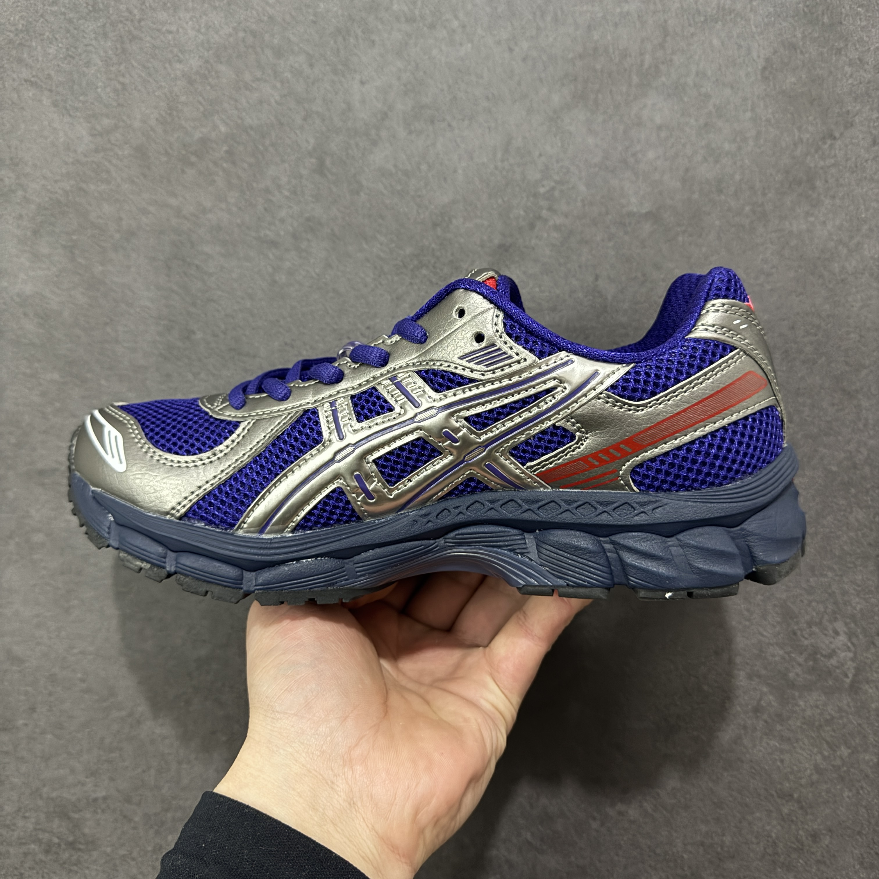 ASICS Gel-Kayano 12.1