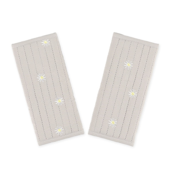 🇯🇵預訂 日本直送🇯🇵雛菊刺繡絎縫孭帶咬巾肩巾