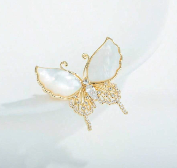 Duo Pearl and Gold Butterfly Brooch