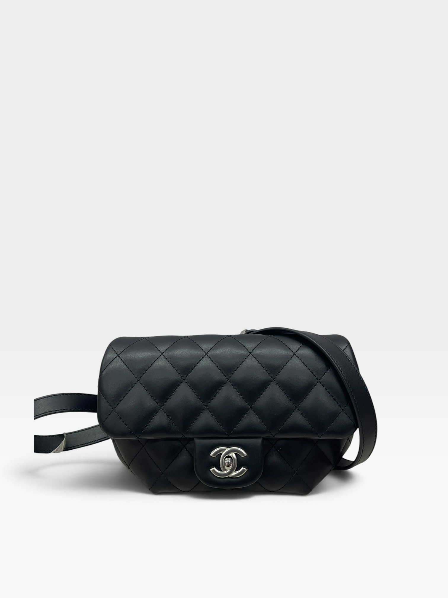 Pre-Owned CHANEL Uniform Flap Belt Bag / Product Code: 090903