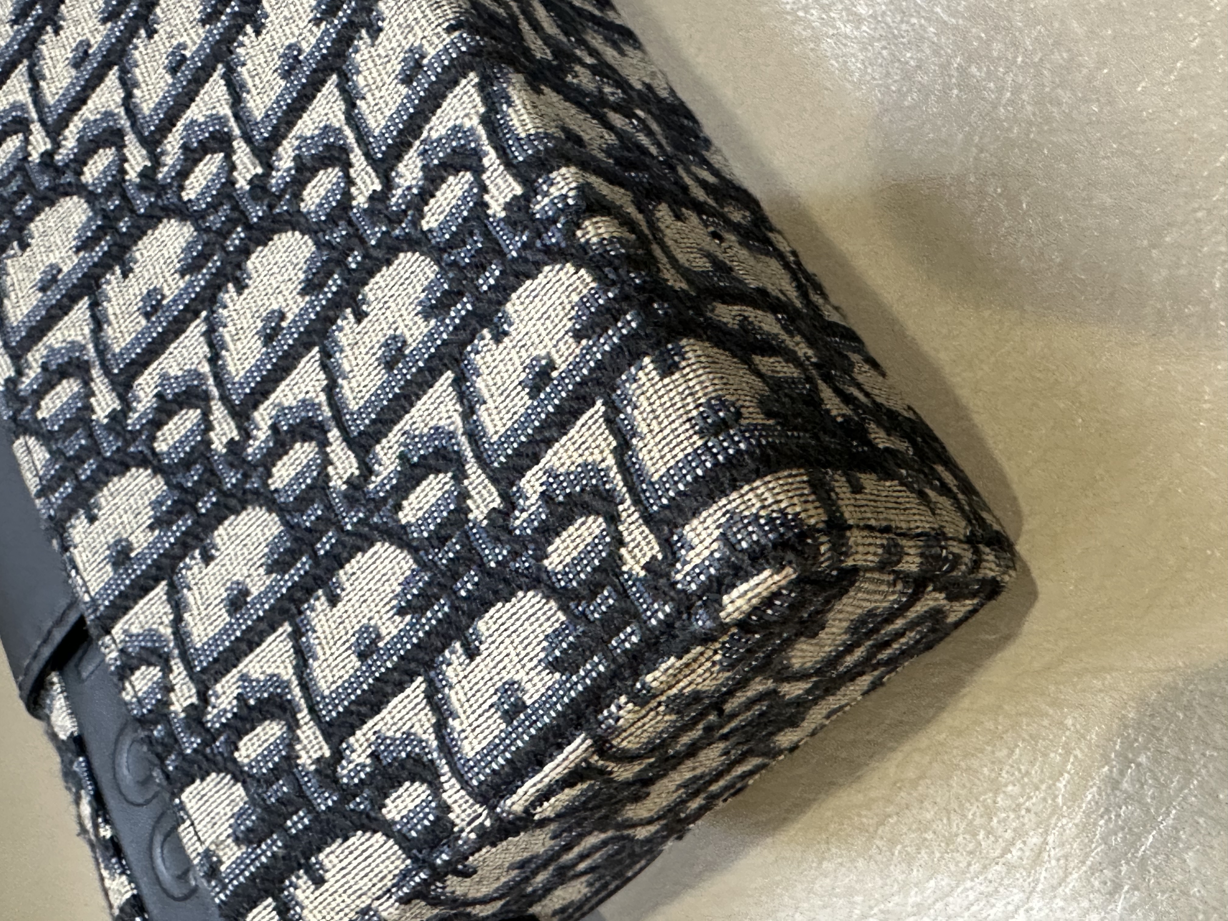 Pre-owned Dior 30 Montaigne Box Bag / Product Code: 26040509