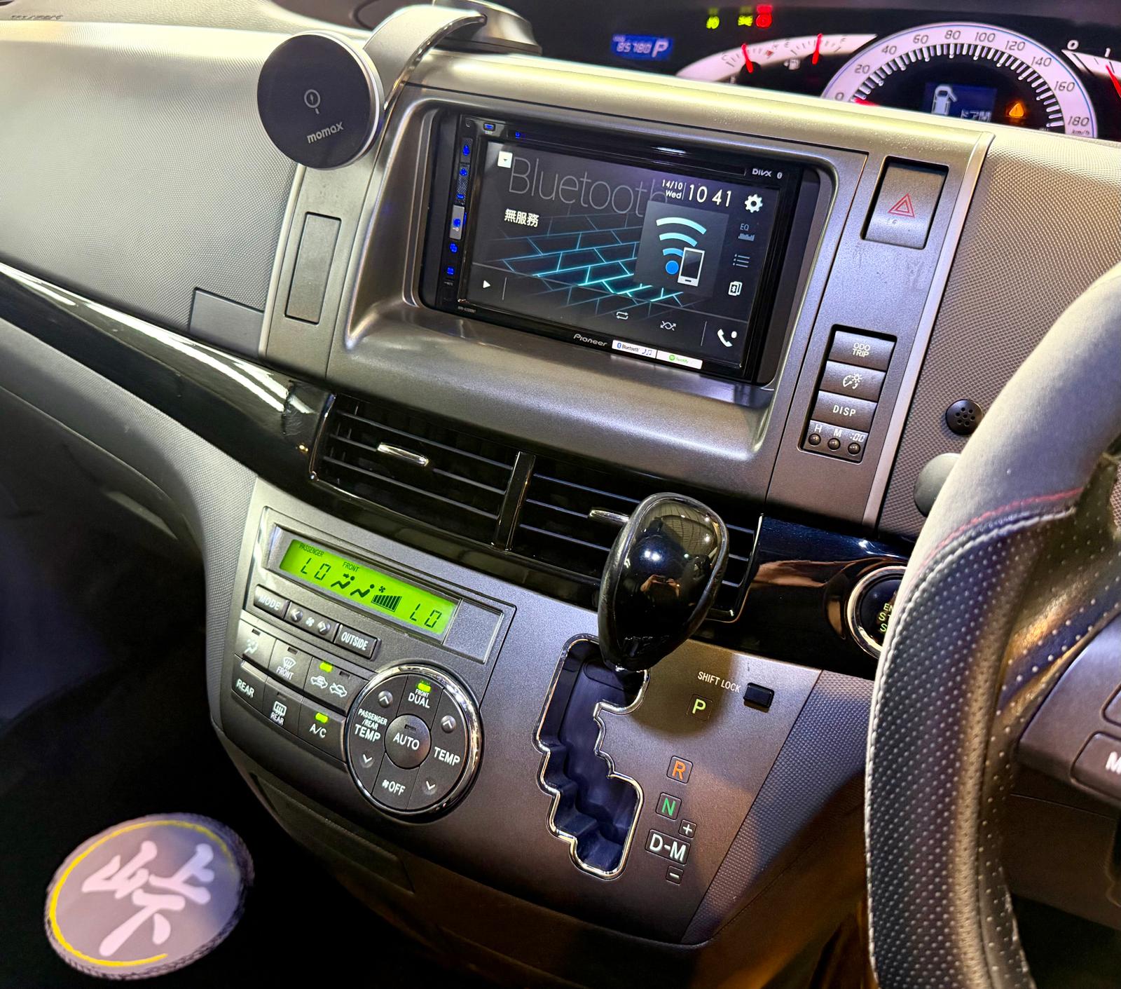 Toyota Estima 2.4 2010