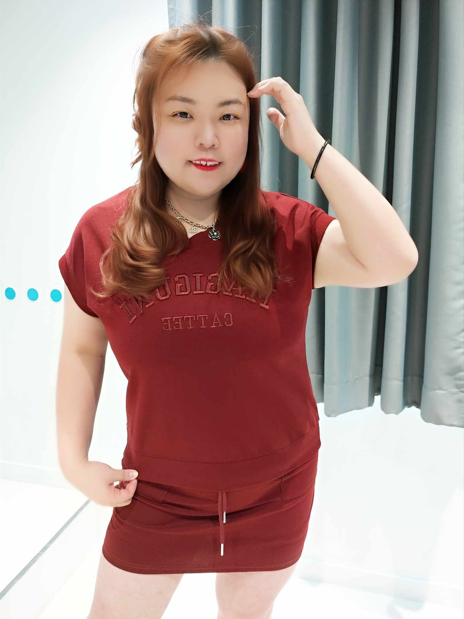 YCA02 25123 MAGIGUNI 裤裙套装