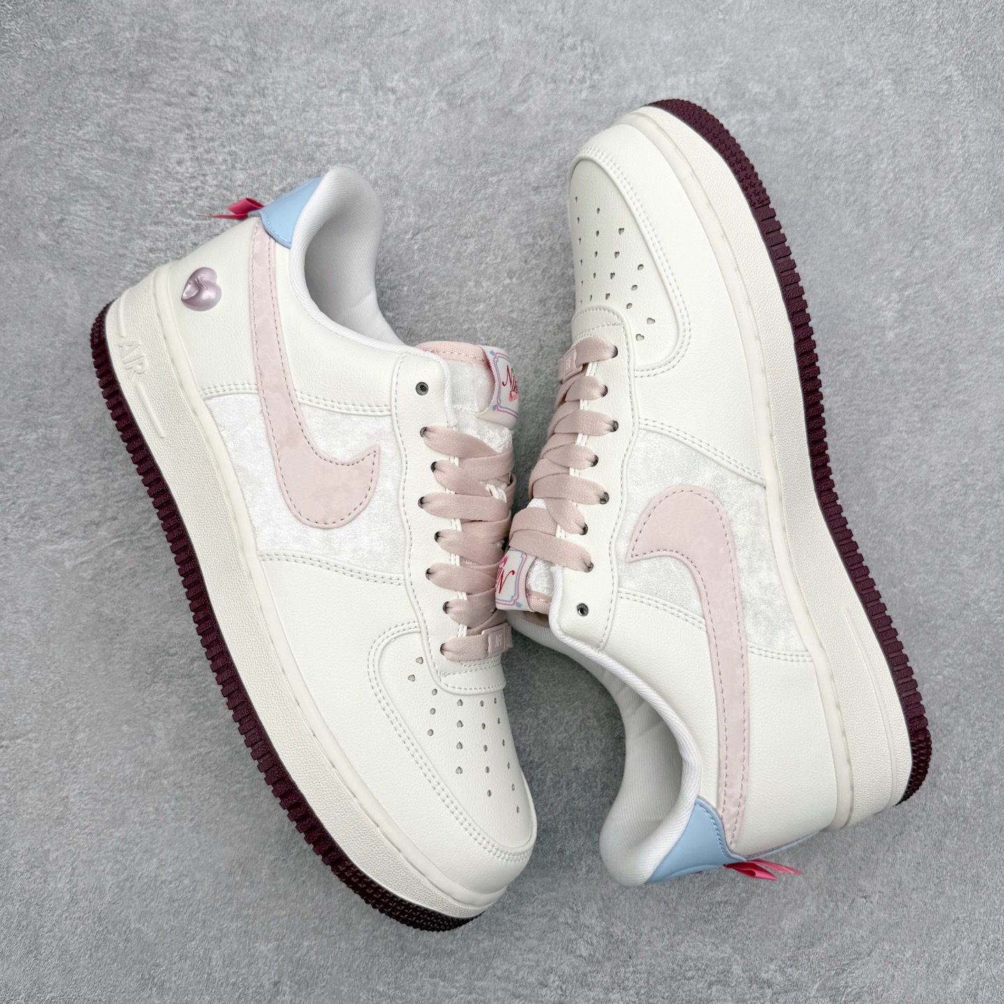 Nike Air Force 1 LowValentine's Day IQ4937-161