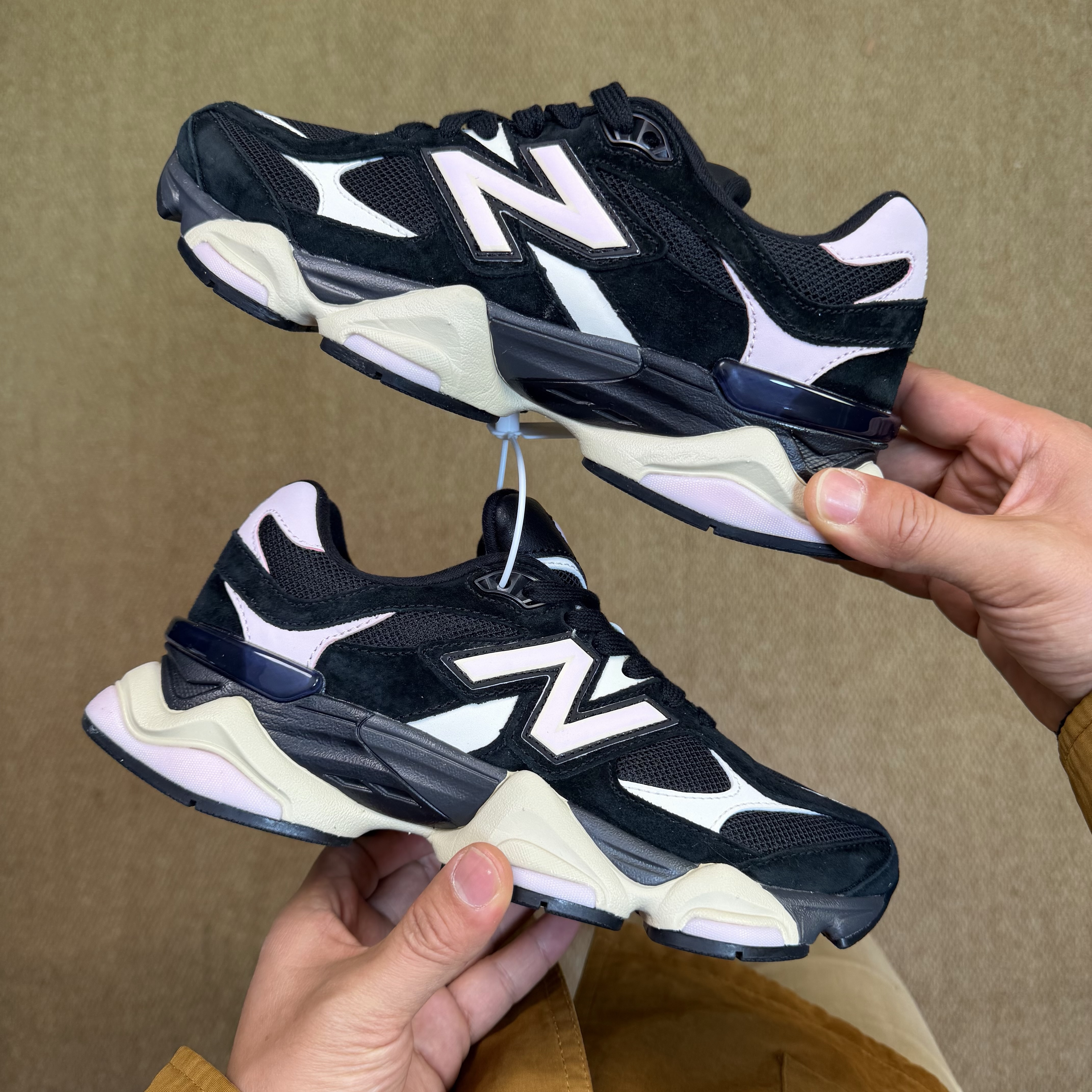 New Balance 9060 U9060JBR