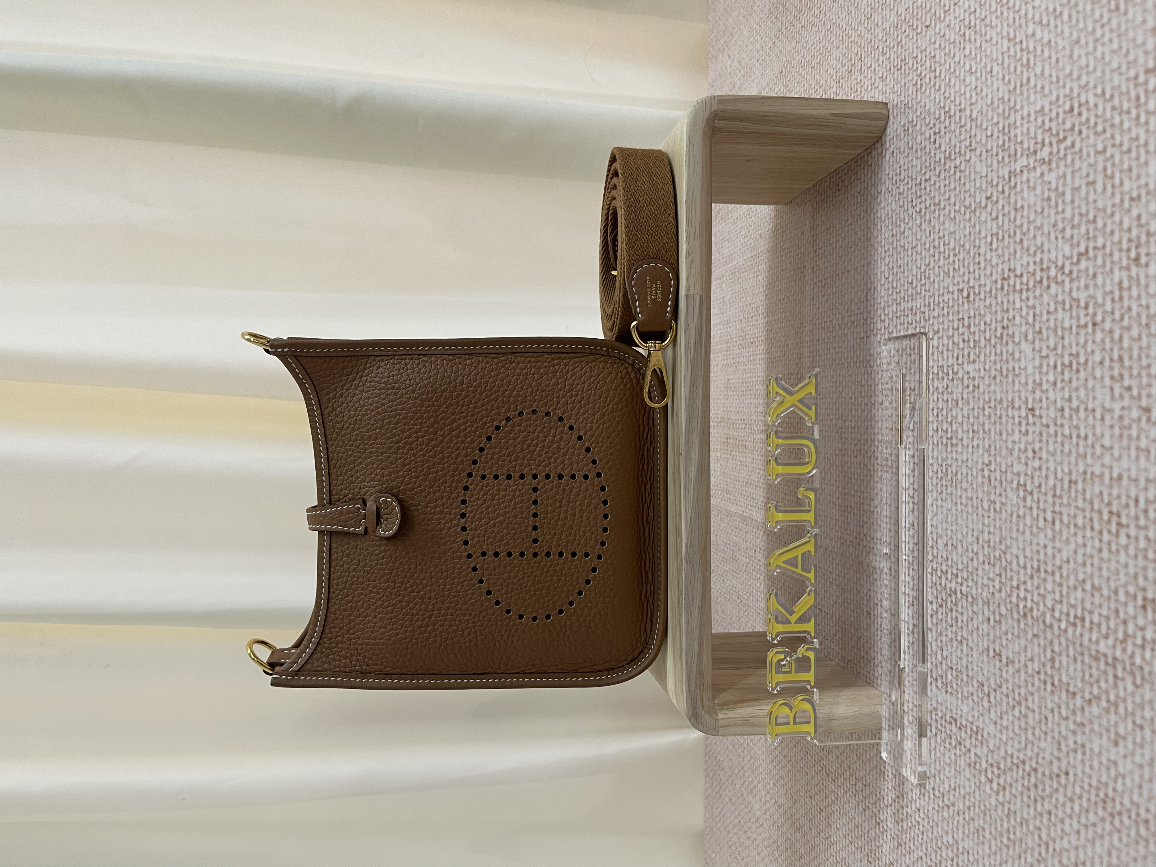 Pre-Owned HERMES MiniE / Stamp W / Product Code: 26022513