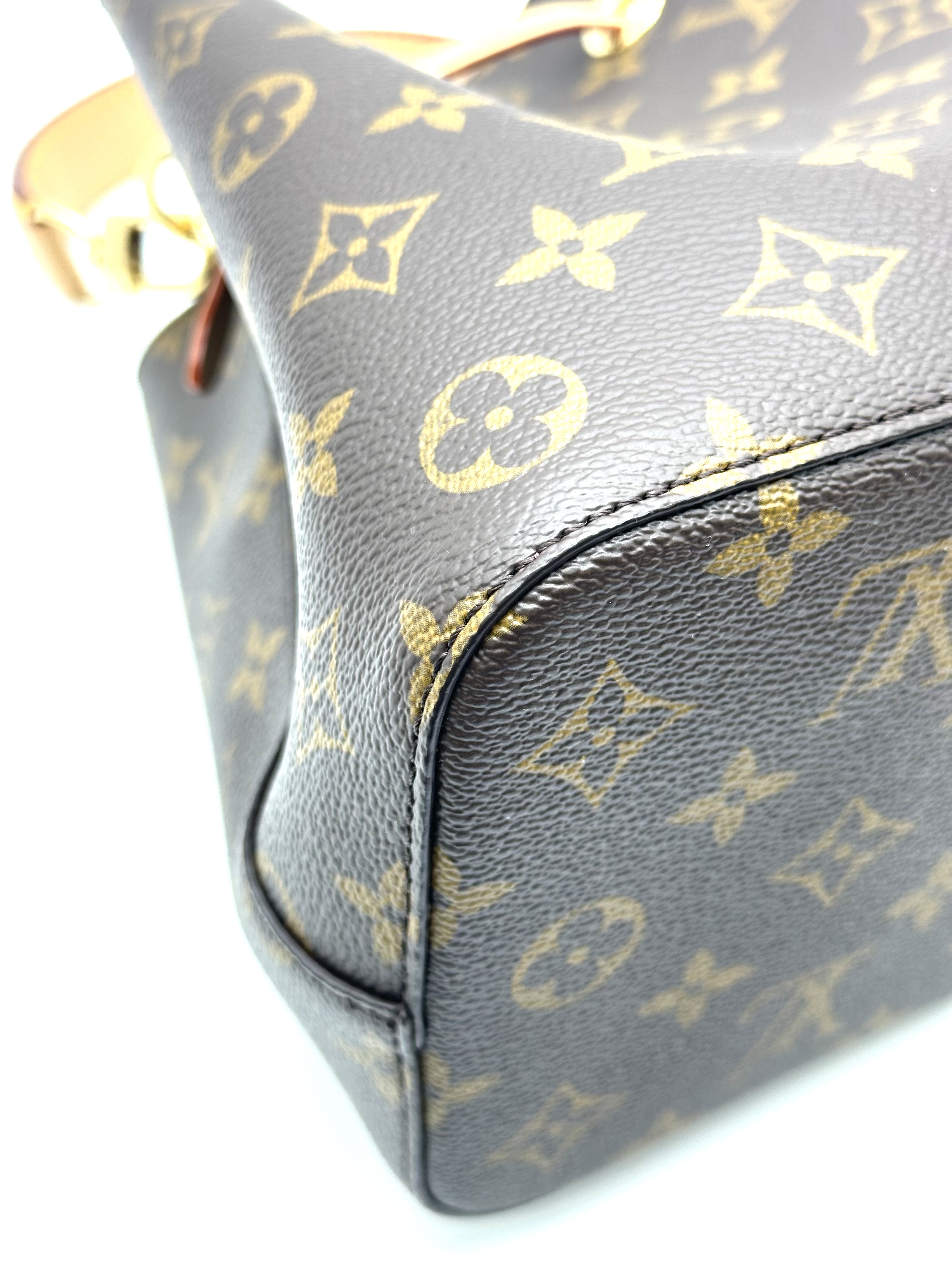 Pre-Owned LV NéoNoé BB Bucket Bag / Product Code: 26040903