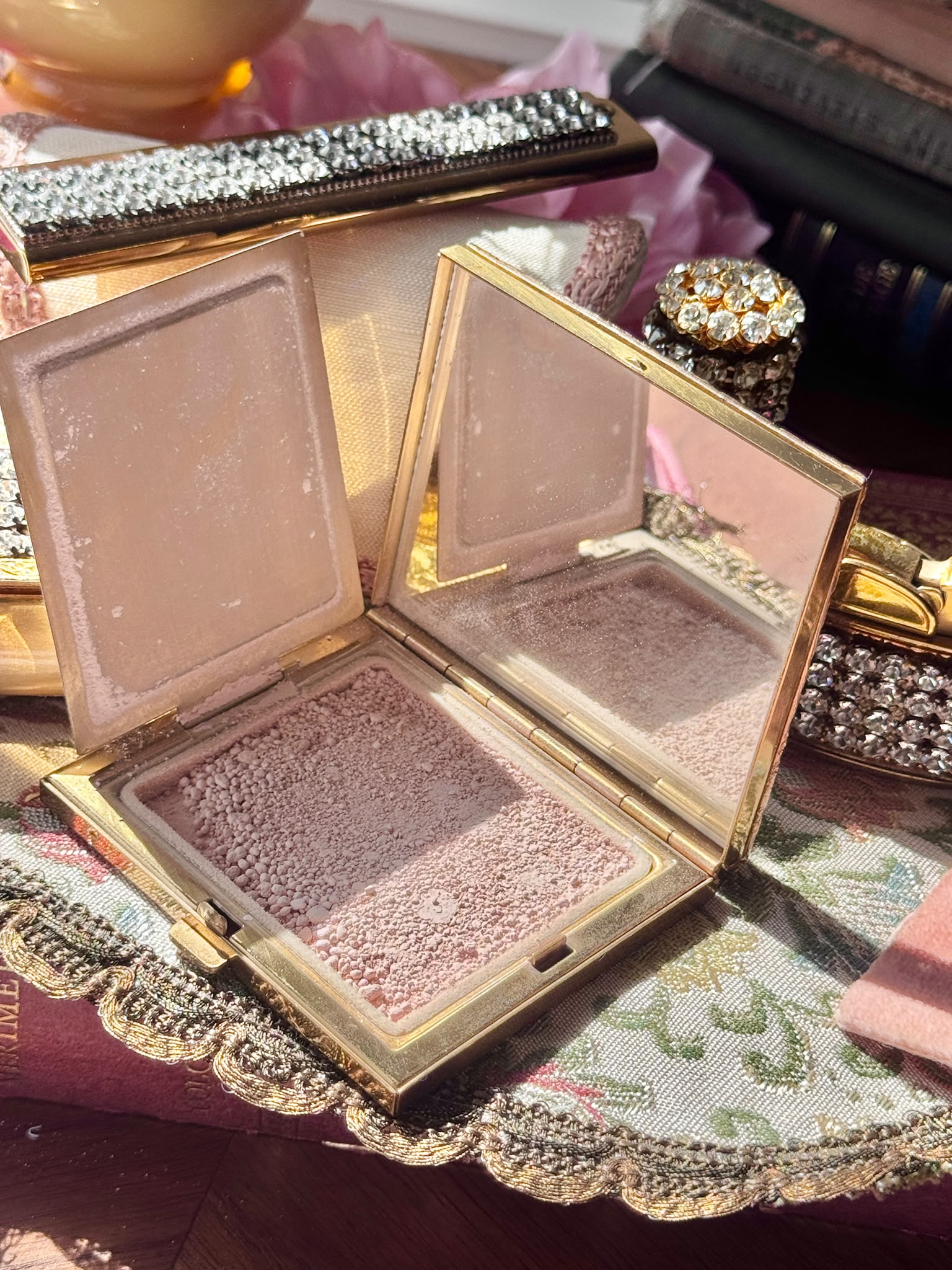 C.a. 1950s Sparkling Rhinestone-Studded Vanity Set of 4 or 5(MT2667)