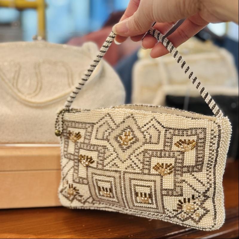 Rare Collectible! C.a. 1940-50s Made in Czechoslovakia Zipper Bead Bag (MT2500)
