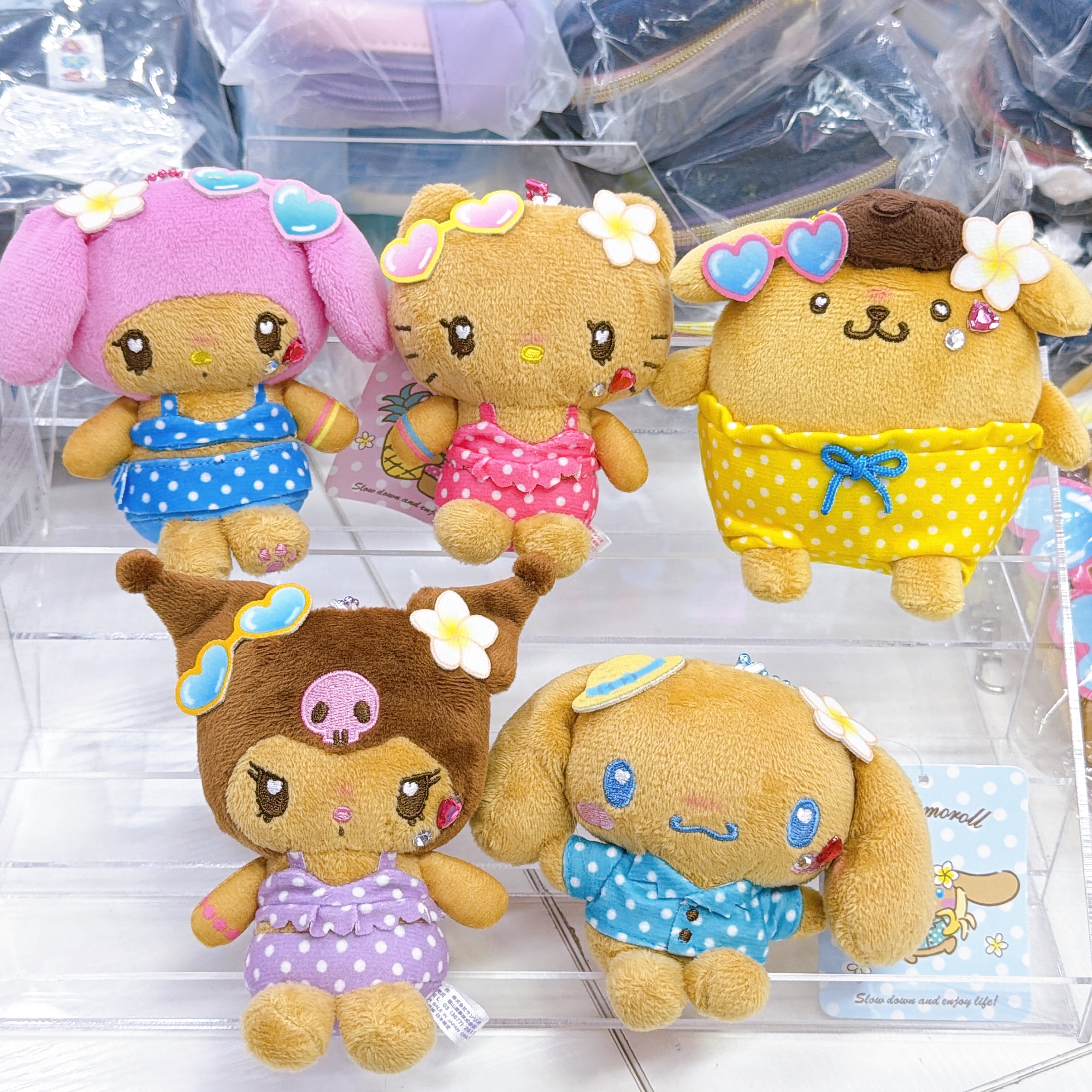 日本直送Sanrio 夏天黑皮泳裝系列 公仔掛飾