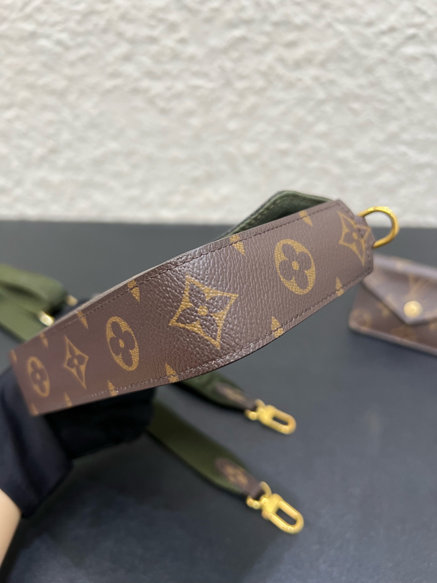 【預訂貨品】LV老花綠三合一woc