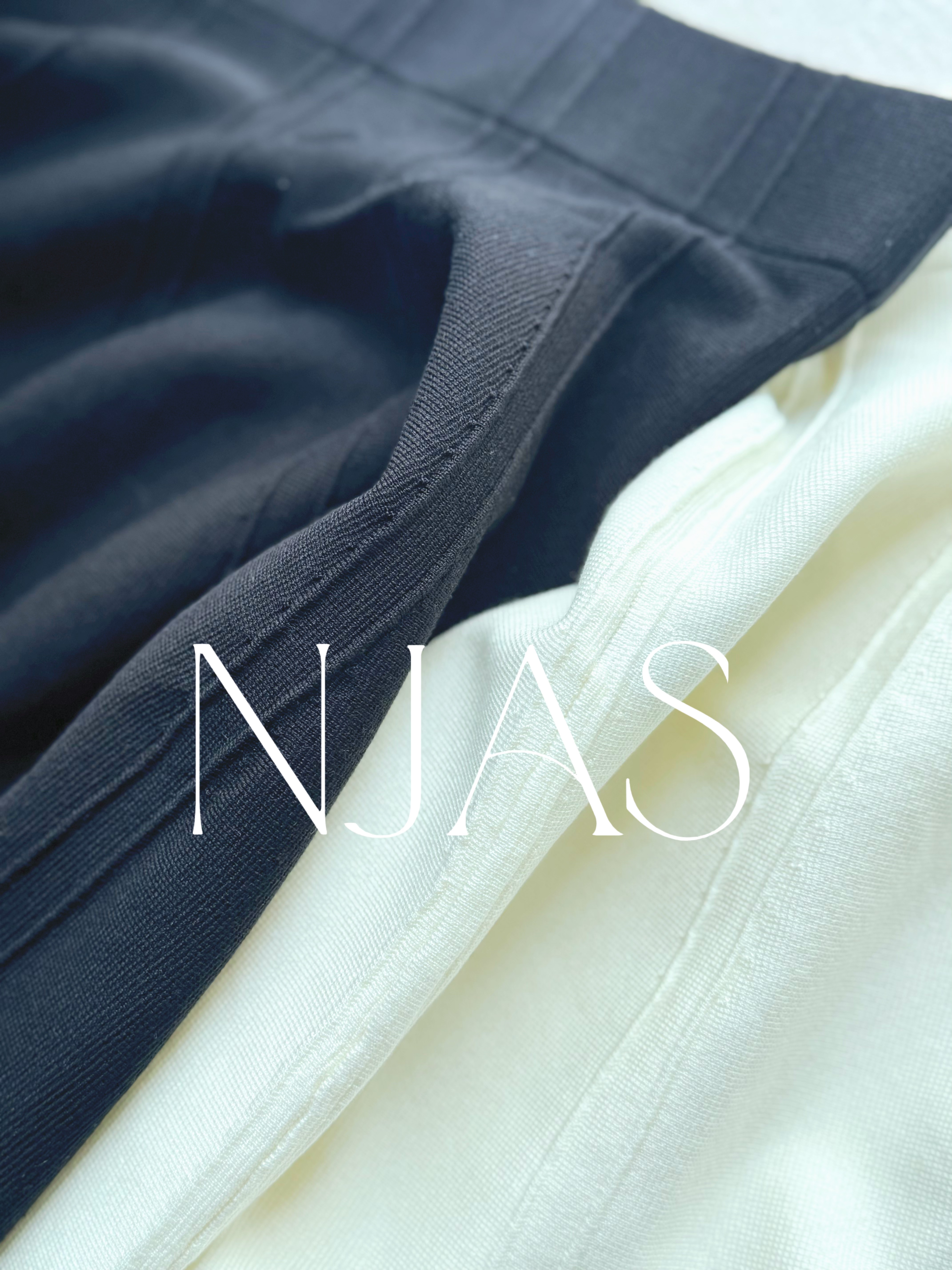 Stylish 3D cut ruffle knit skirt