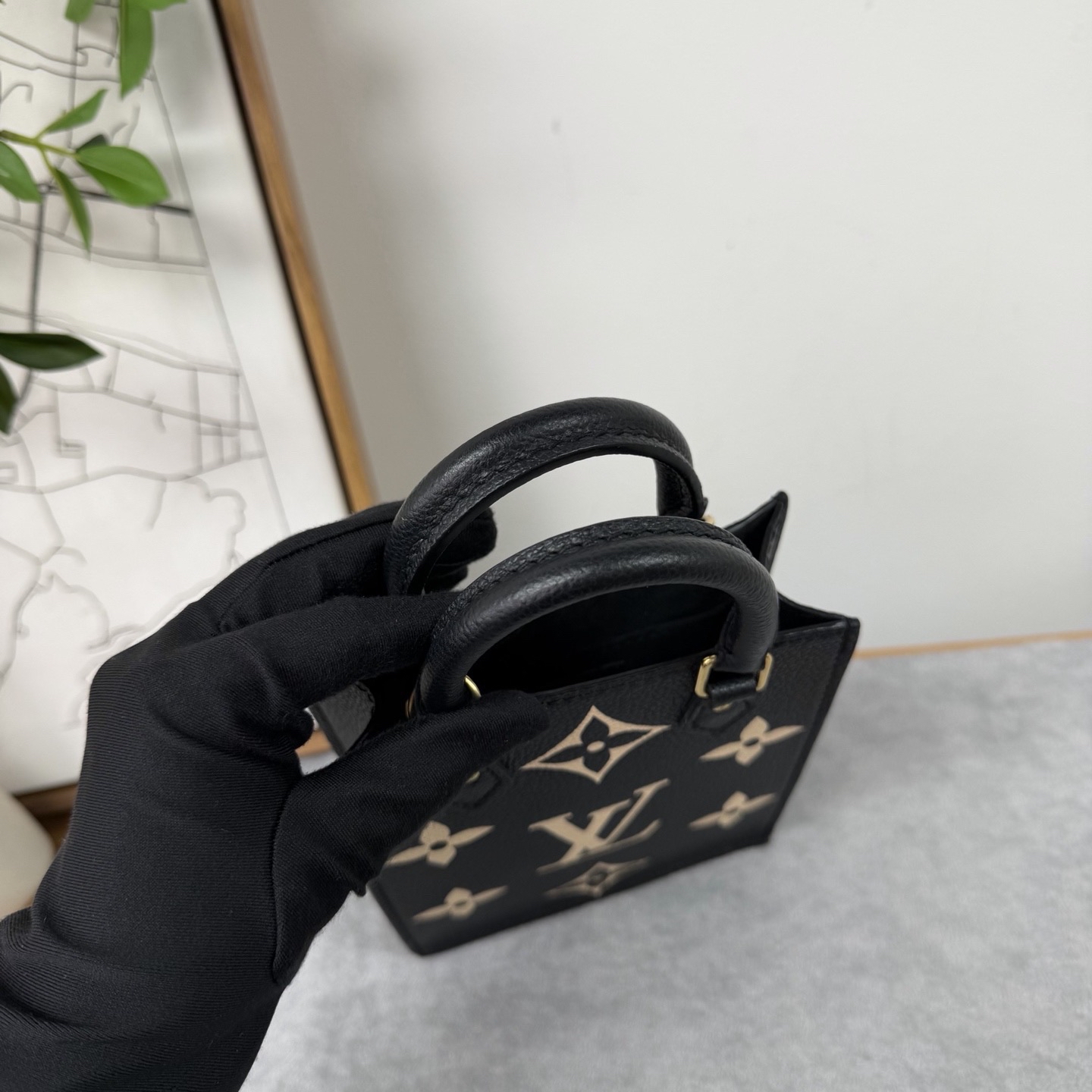 【預訂貨品】lv nano 黑白琴譜包