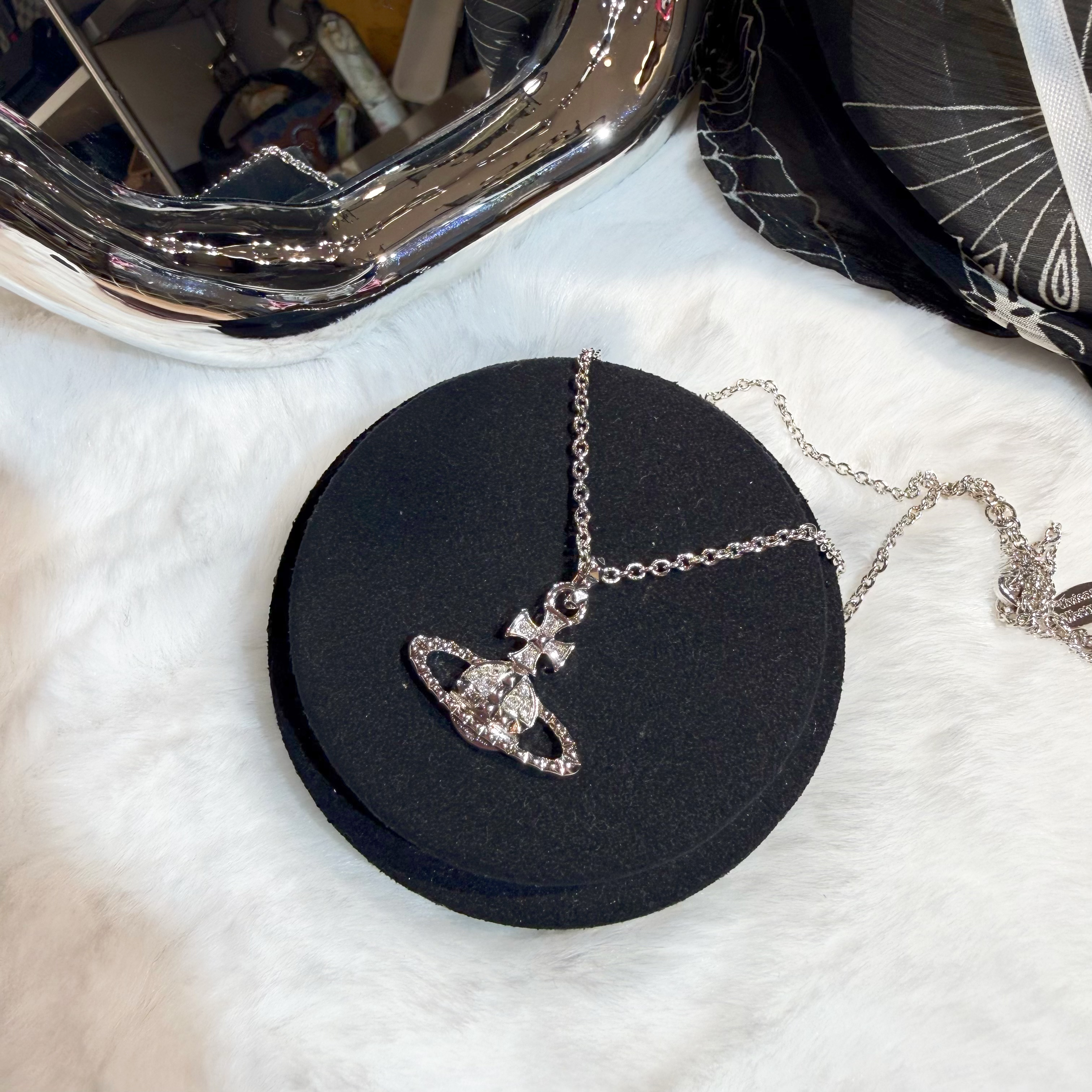 VW Mayfair bas necklace S