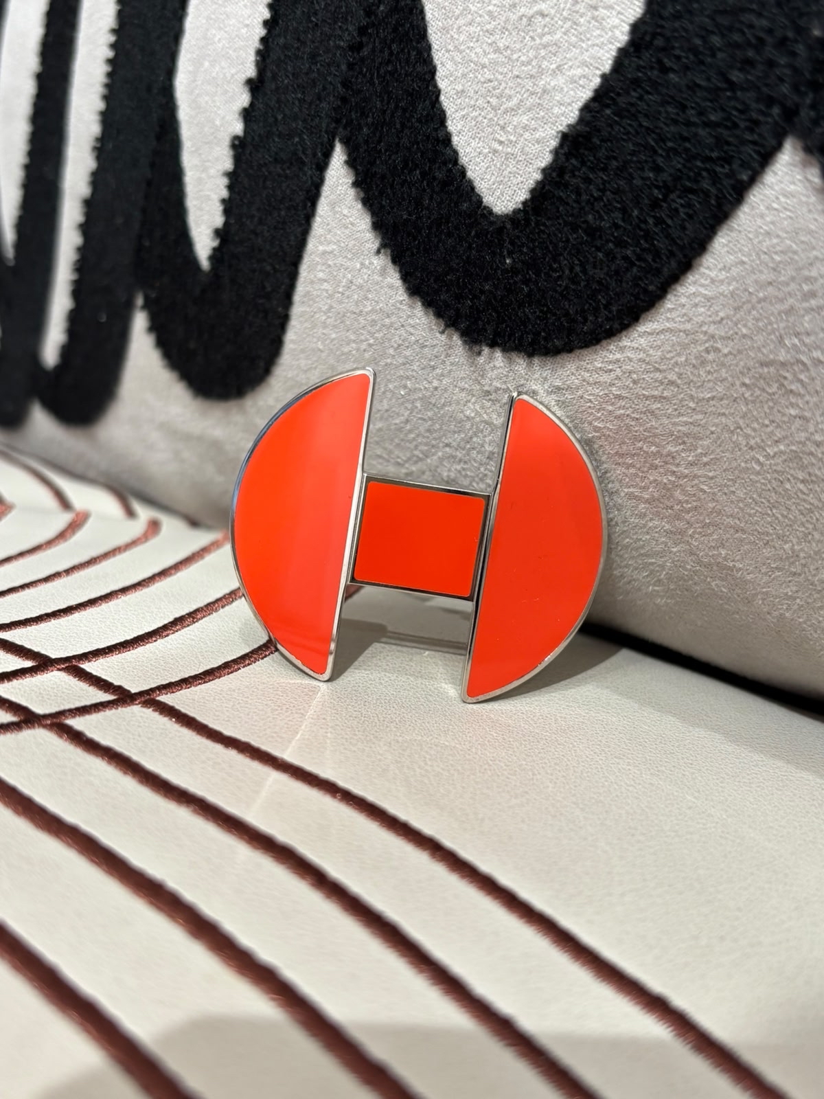 未使用品 Hermes Hairpin 髮夾 100%Authentic, Unused 未使用品