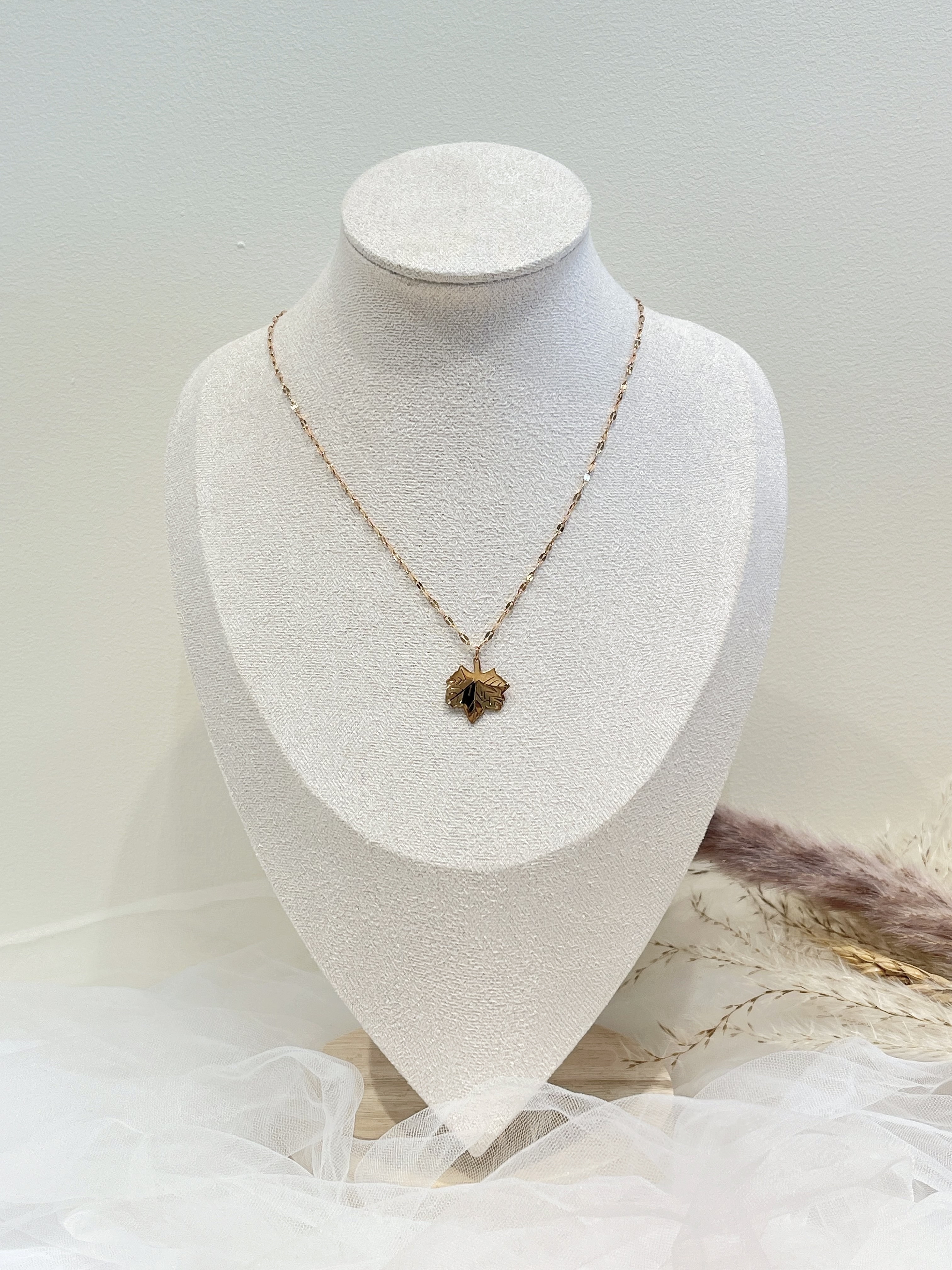 小众设计枫叶🍁钛钢项链