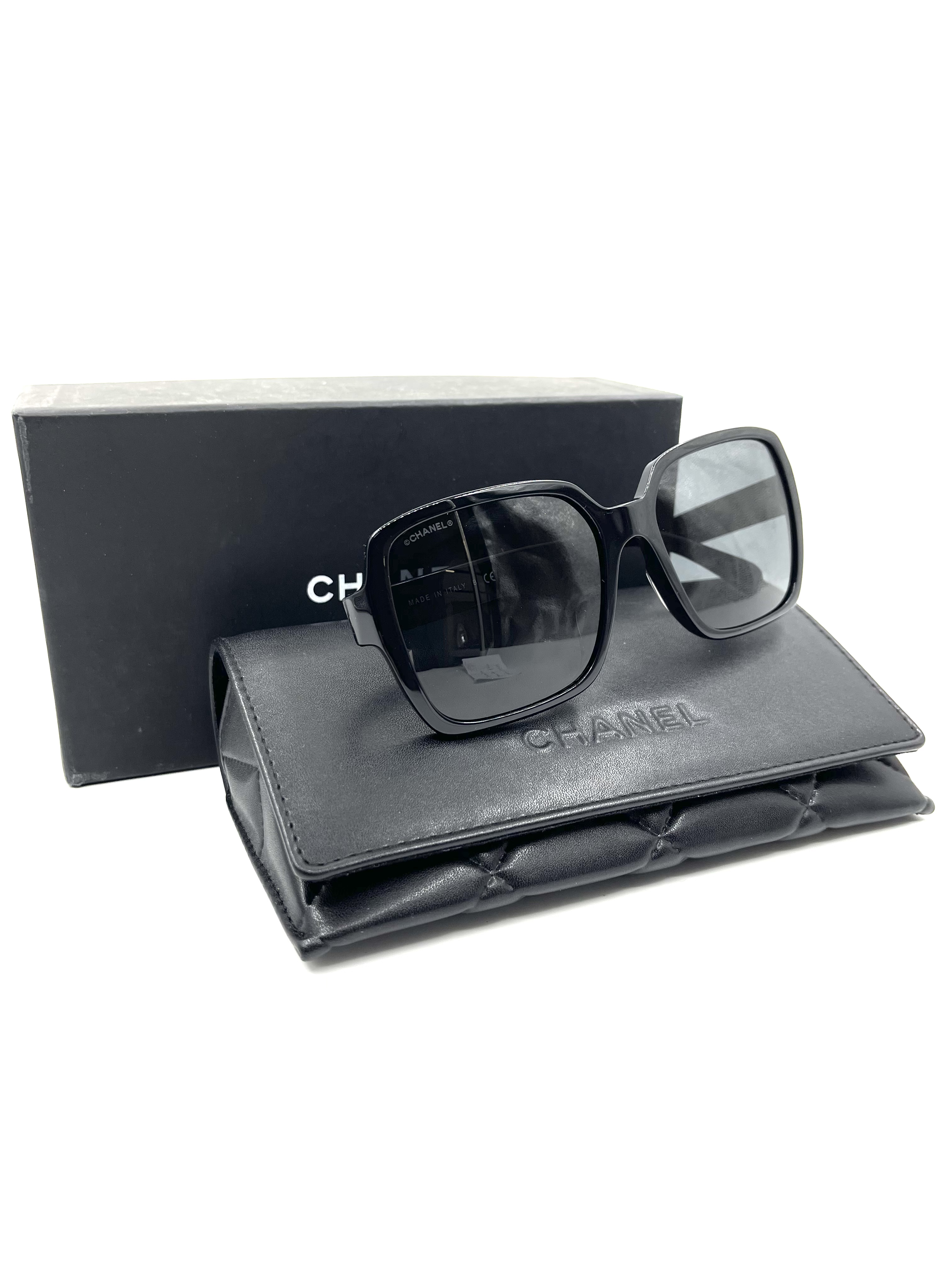 Pre-Owned CHANEL Sunglasses / Product Code: 2482502