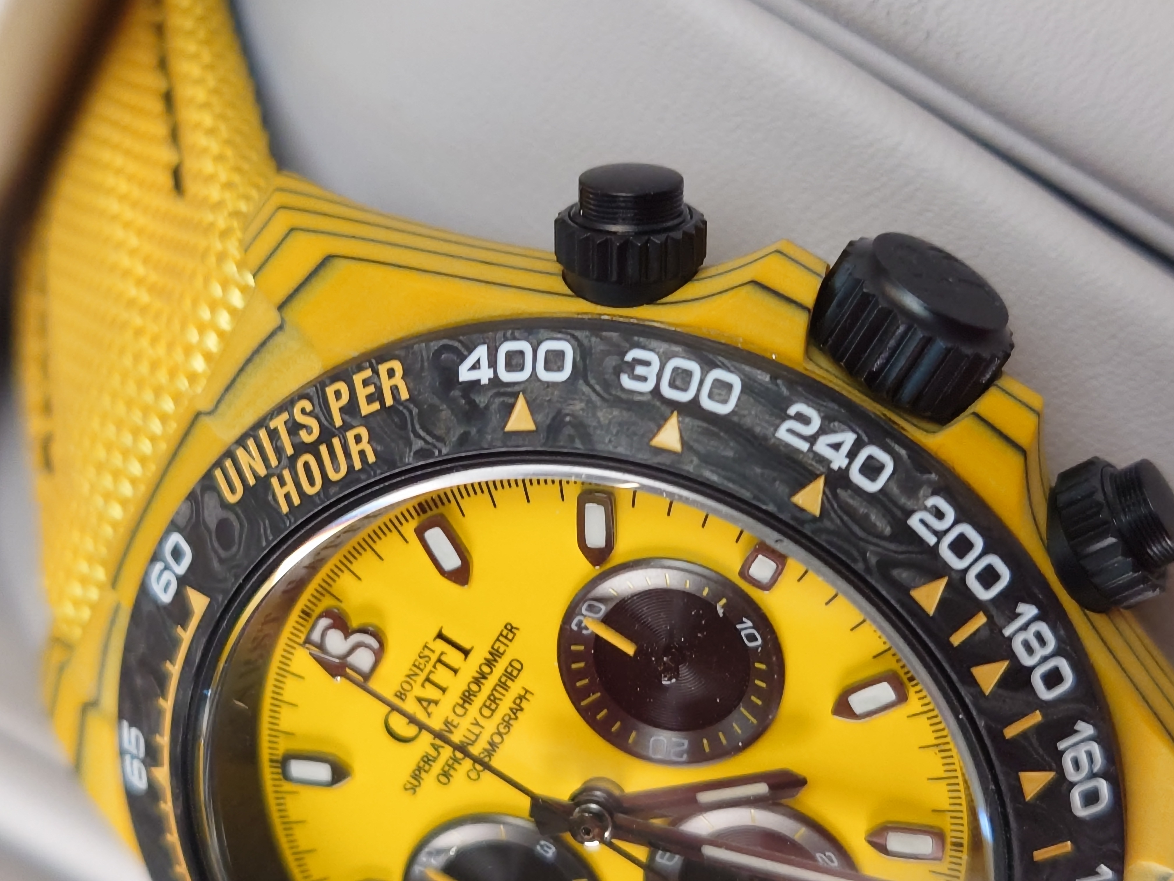 Bonest Gatti 現貨發售 地通拿款碳纖纖機械計時錶 BG9010-L5 黃碳纖