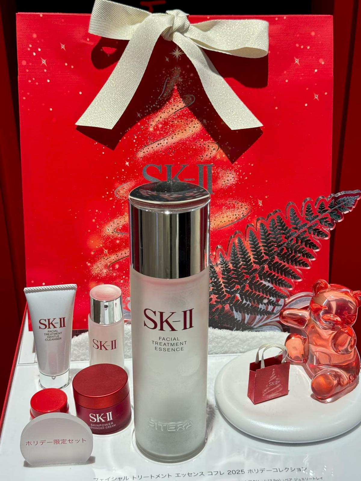 日本🇯🇵SKII聖誕限定套盒 神仙水230mL 正裝+洗面奶 20g+清瑩露30mL+面霜15g+眼霜2.5g+小熊珠寶托盤 一年就一次活動！！