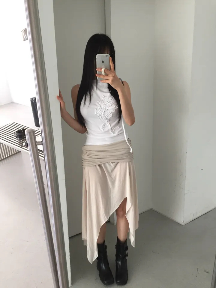 Floral Applique Ruched Tank Top