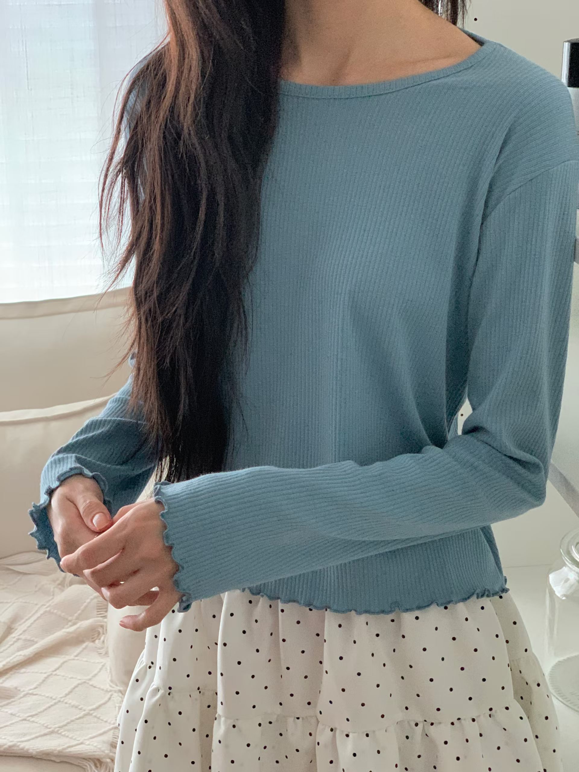 221639 木耳邊淨色長袖Tee