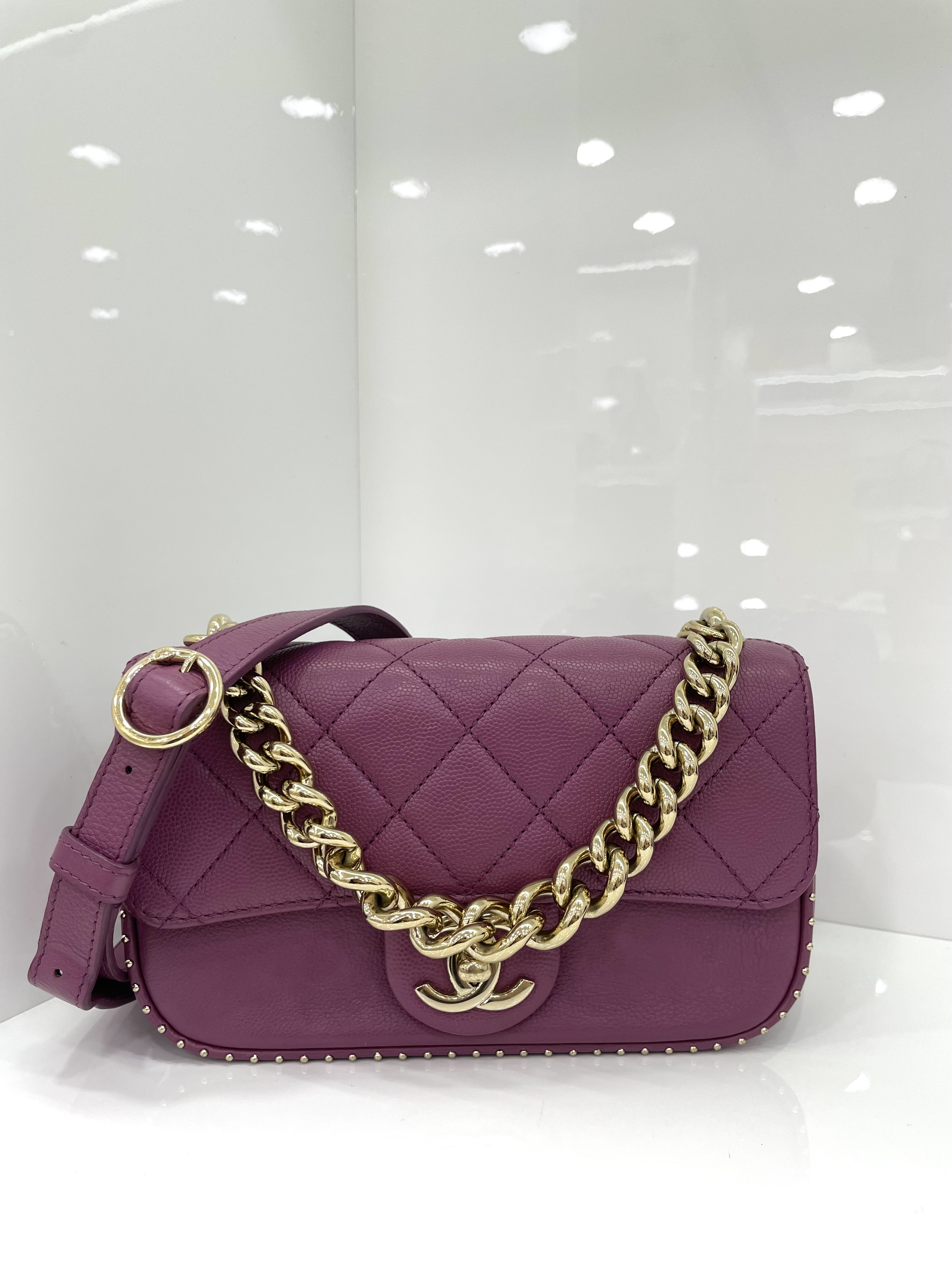 Pre-owned Chanel Mini Flag Purple