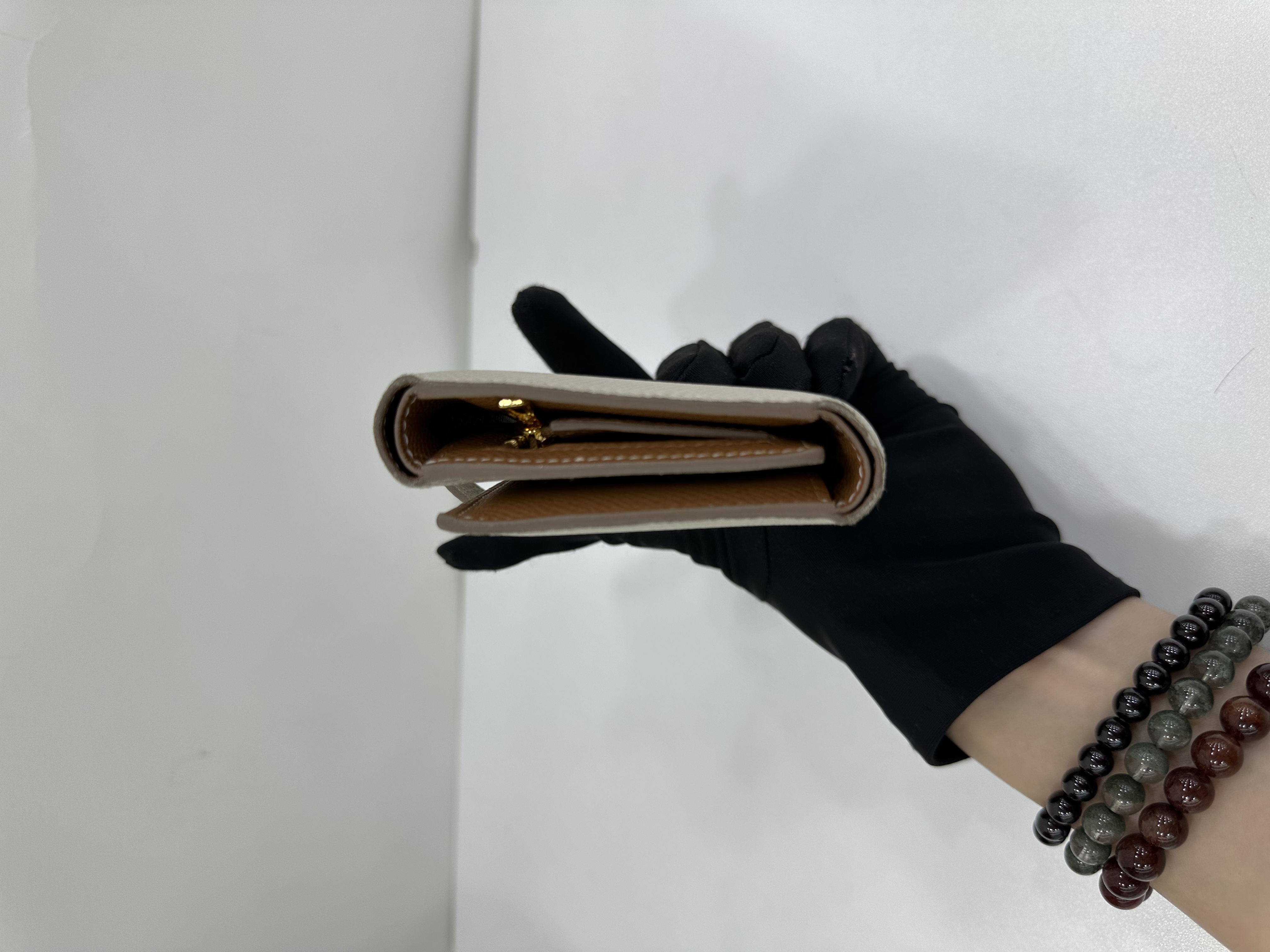 直播貨品 |  [1個-$100 2個-$300]stamp b / GG03