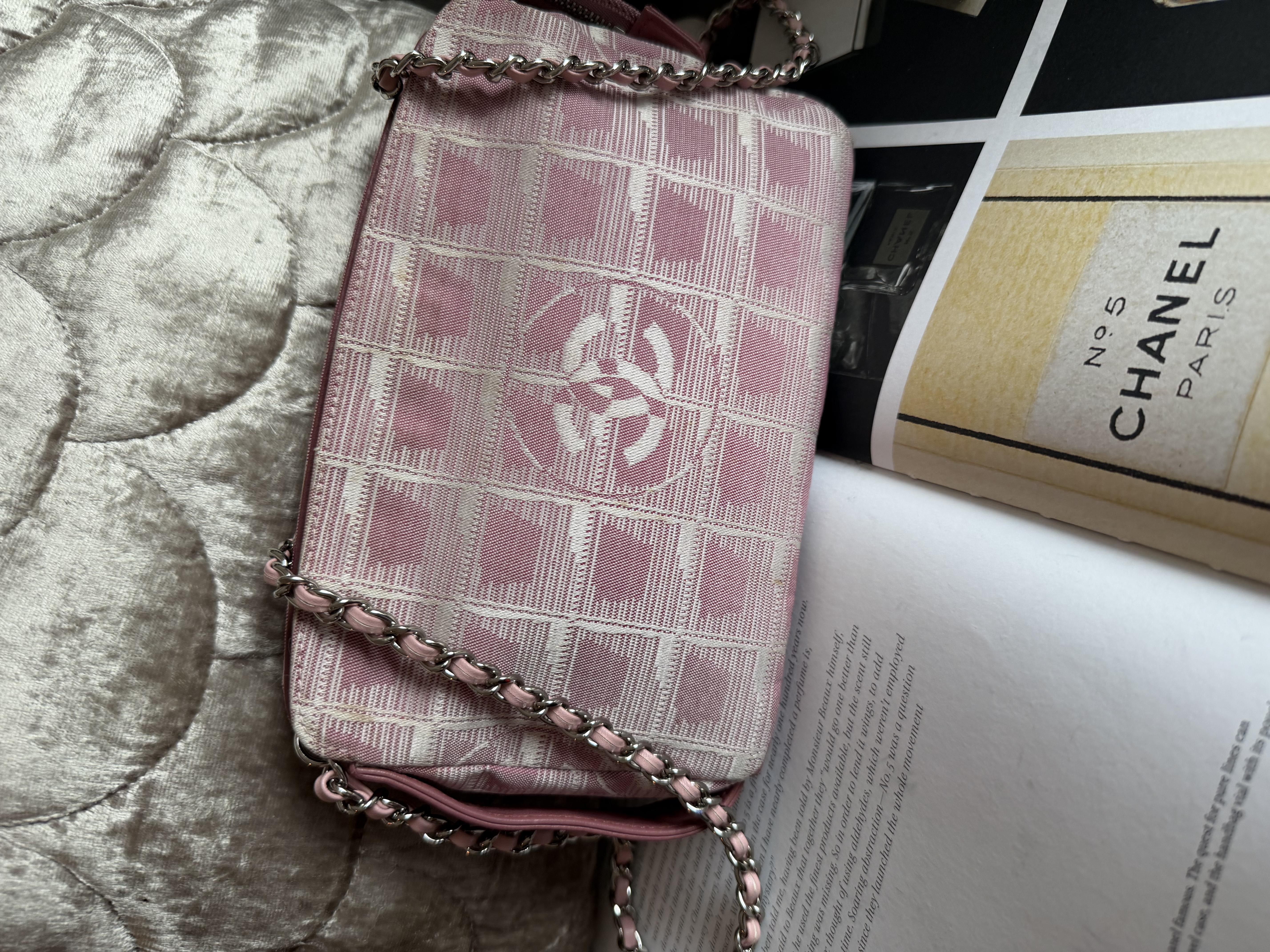 vintage chanel pink vanity bag 