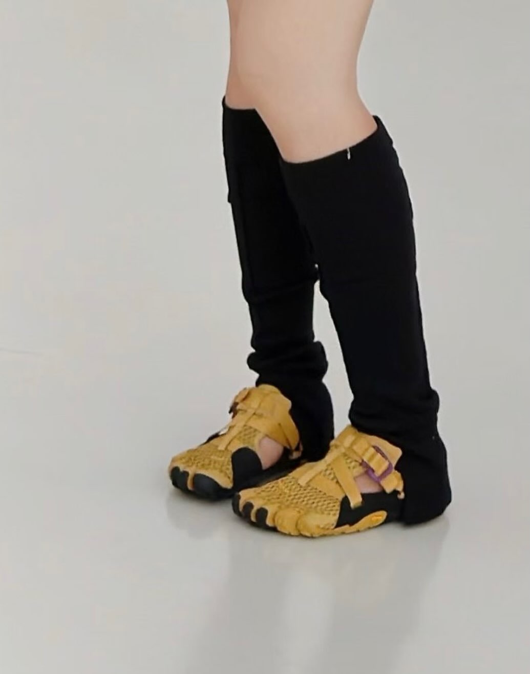 (2026FW) ECHOPARTY - LEG WARMERS 