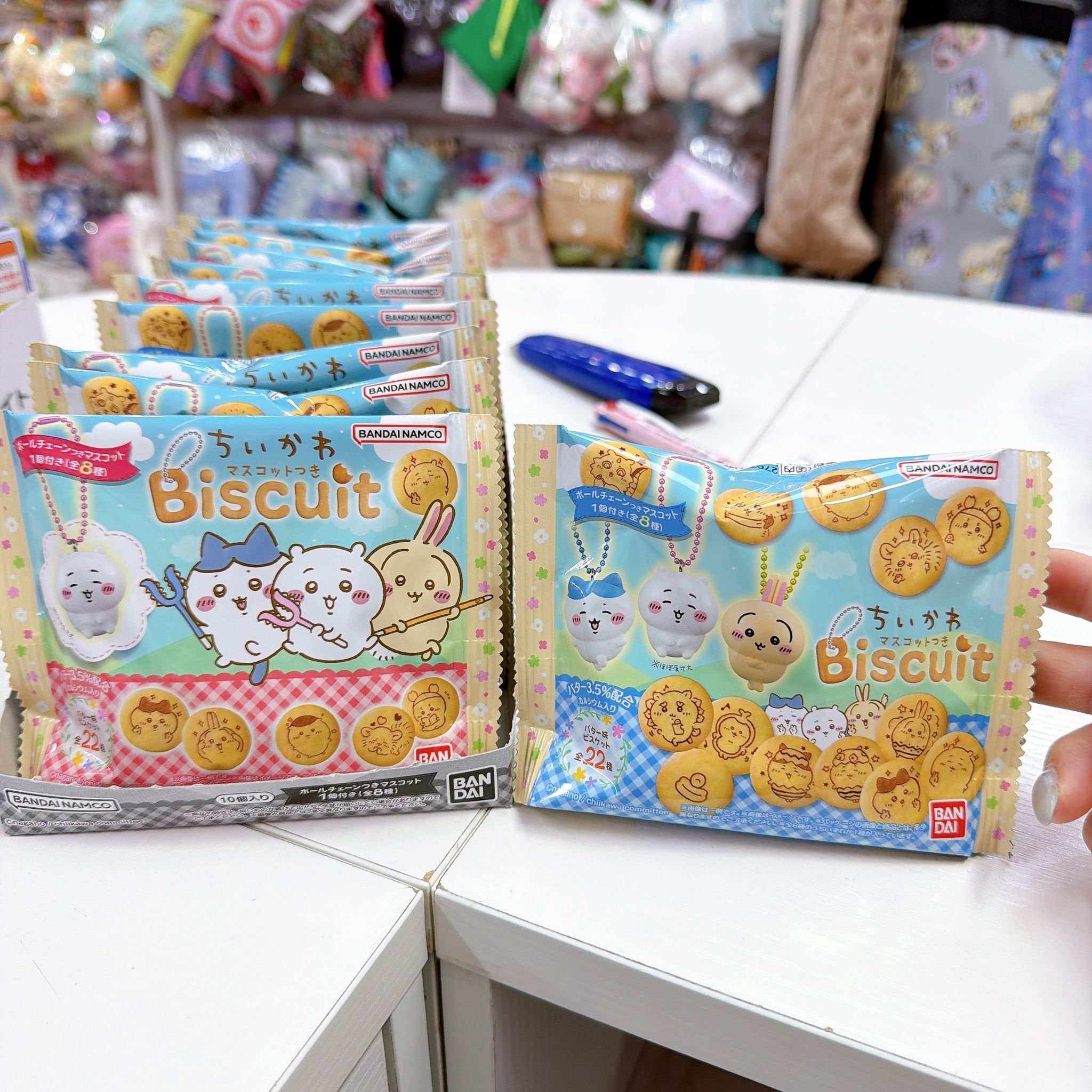 日本直送chiikawa 食玩餅乾連盲抽掛飾 包裝款隨機發貨