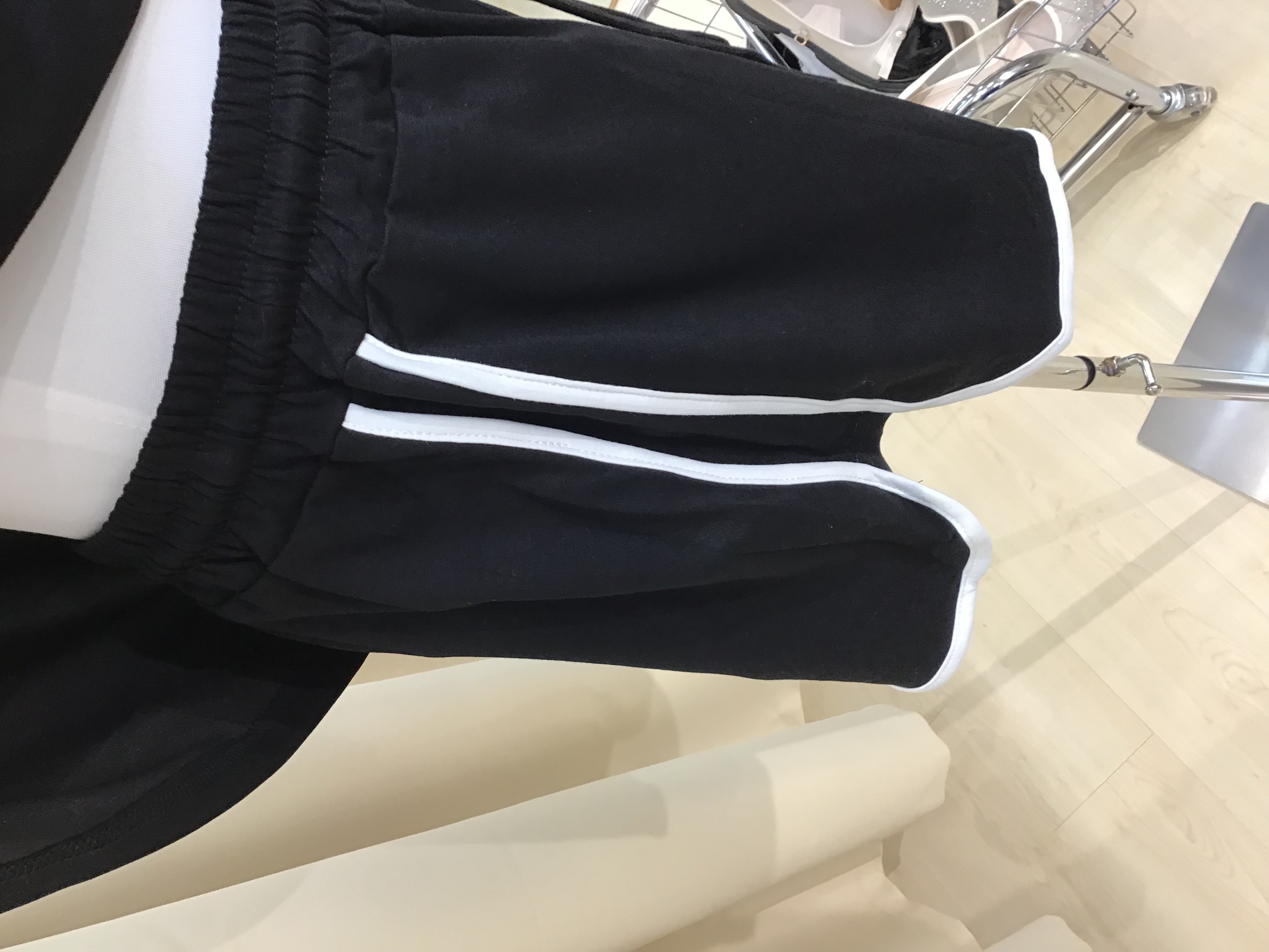 撞色条纹休闲套装