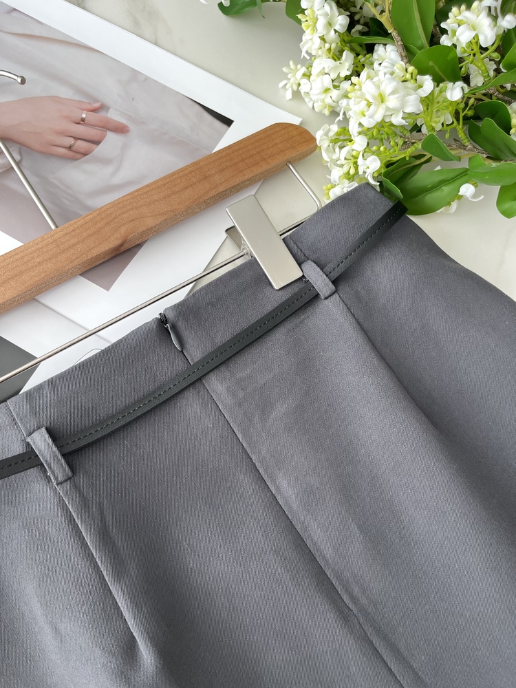 Atelier Belted Skirt (Charcoal)