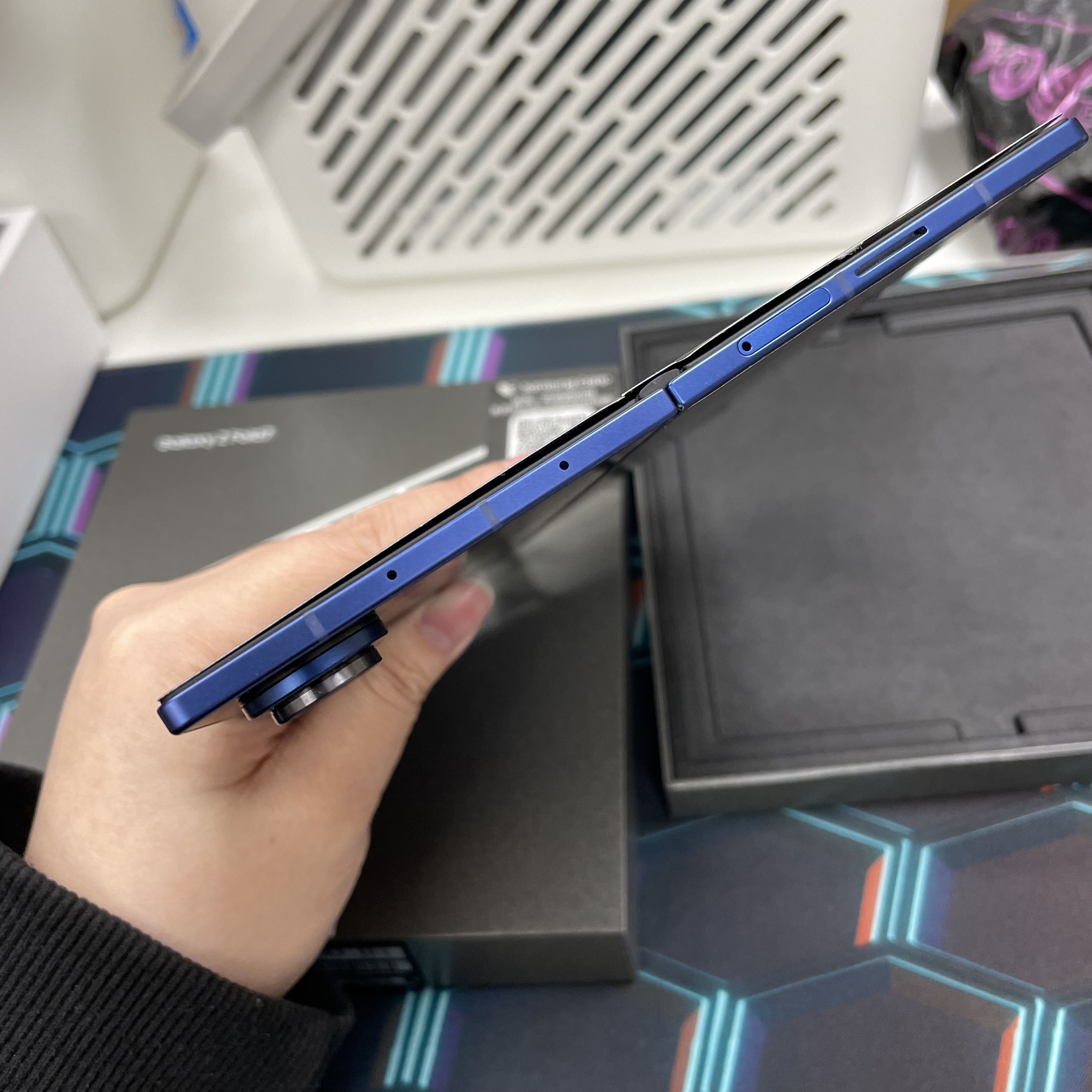 *6084 Galaxy Z Fold 7 勁靚機 16+1TB 藍色 blue