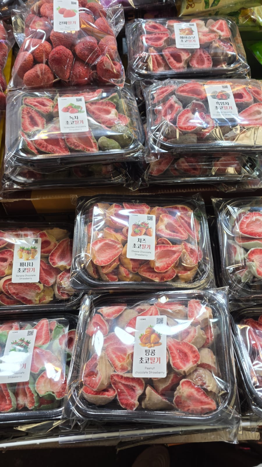 white chocolate strawberry