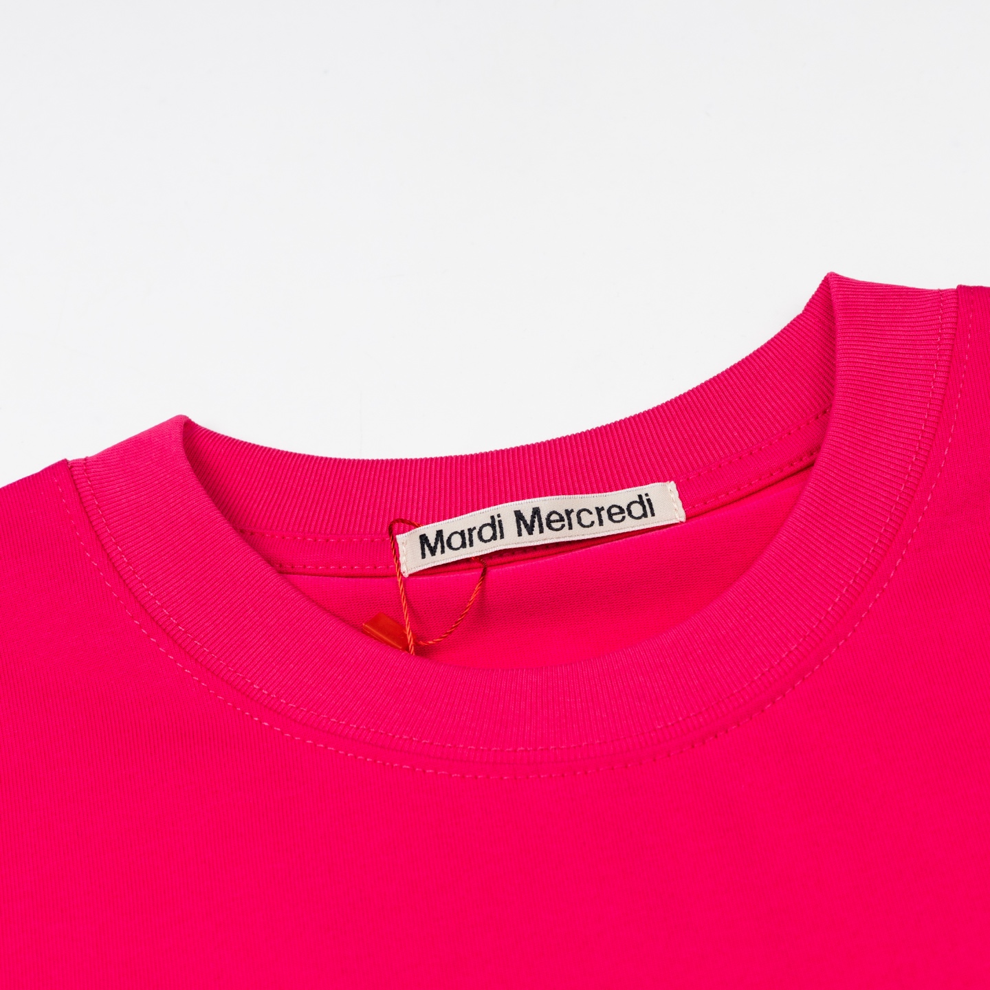 Mardi Mercredi Brush Logo Tee