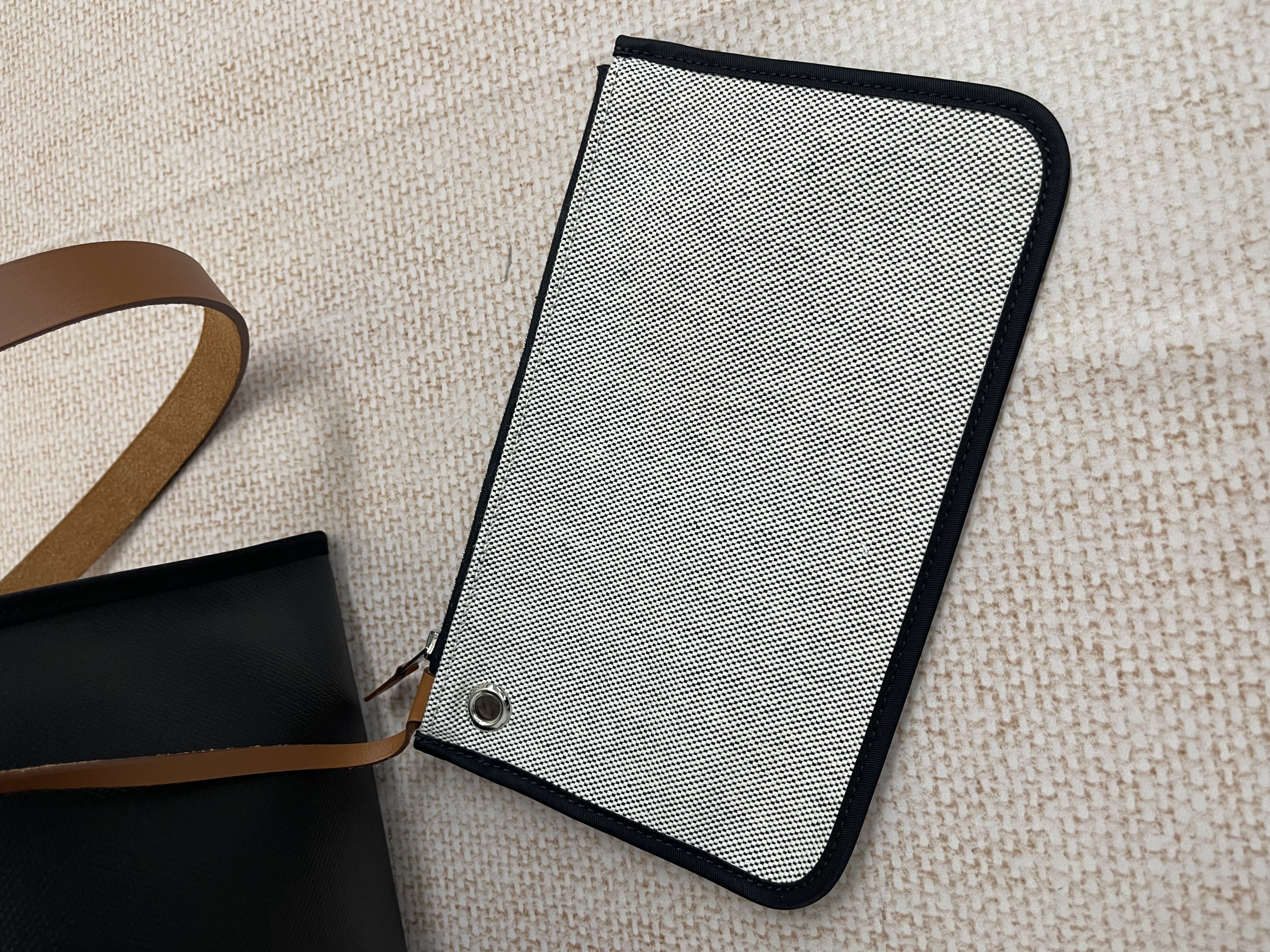 Pre-owned Hermes Herbag/ Stamp W/ Product Code: 26041506