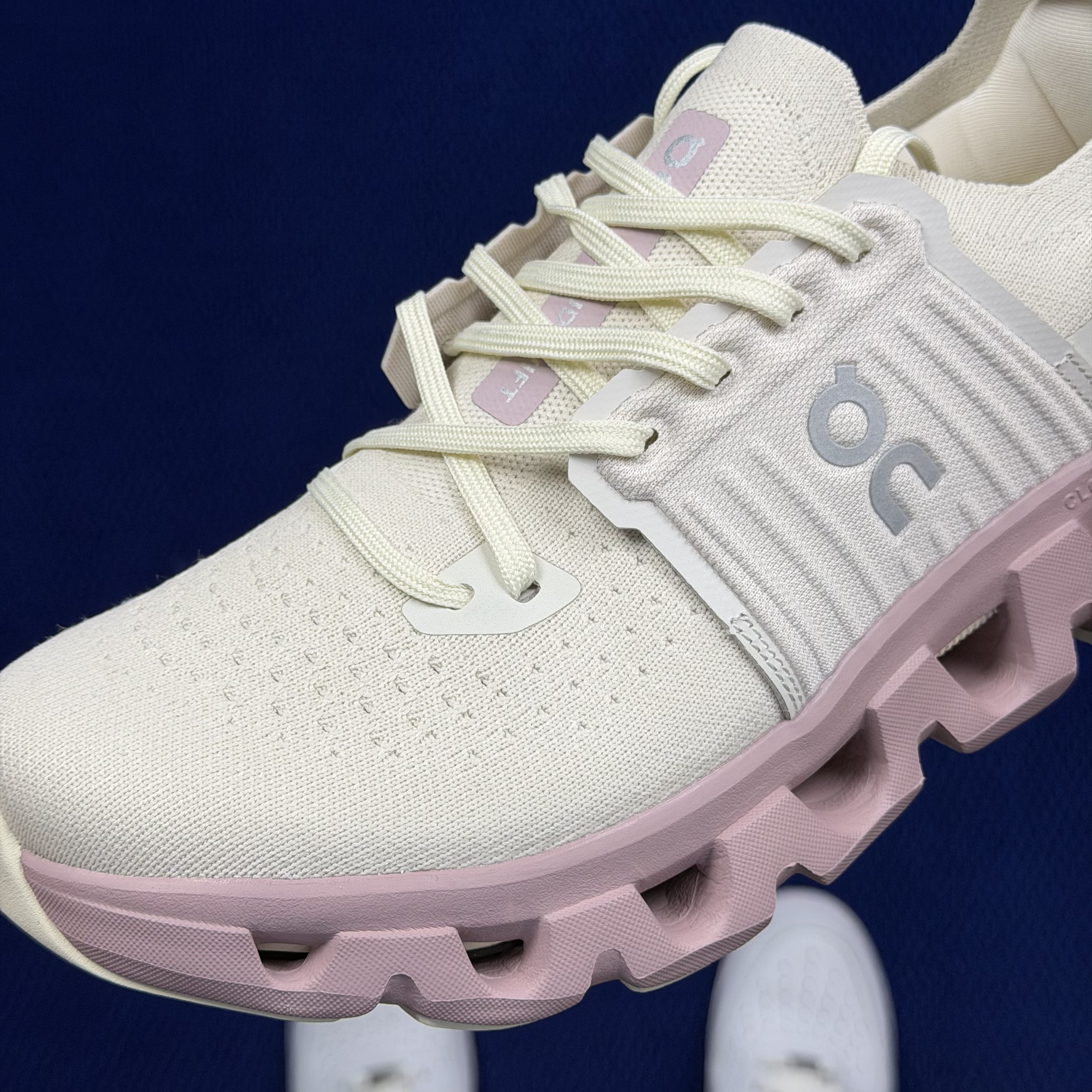 On Running Cloudswift 4