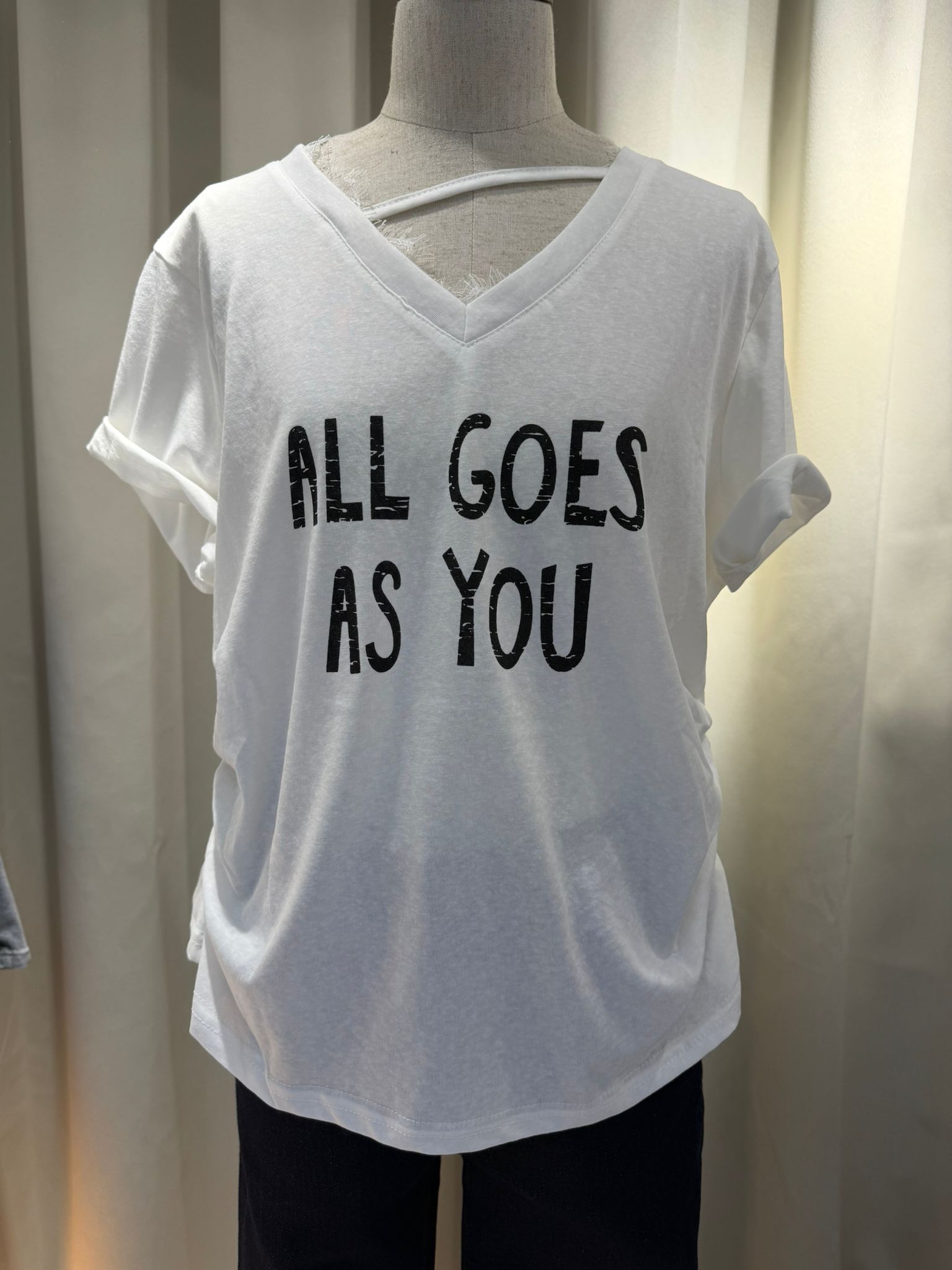 All goes as you V領寬鬆T恤