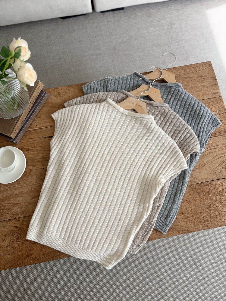 Soft Tones Cashmere Knit (Oatmeal)