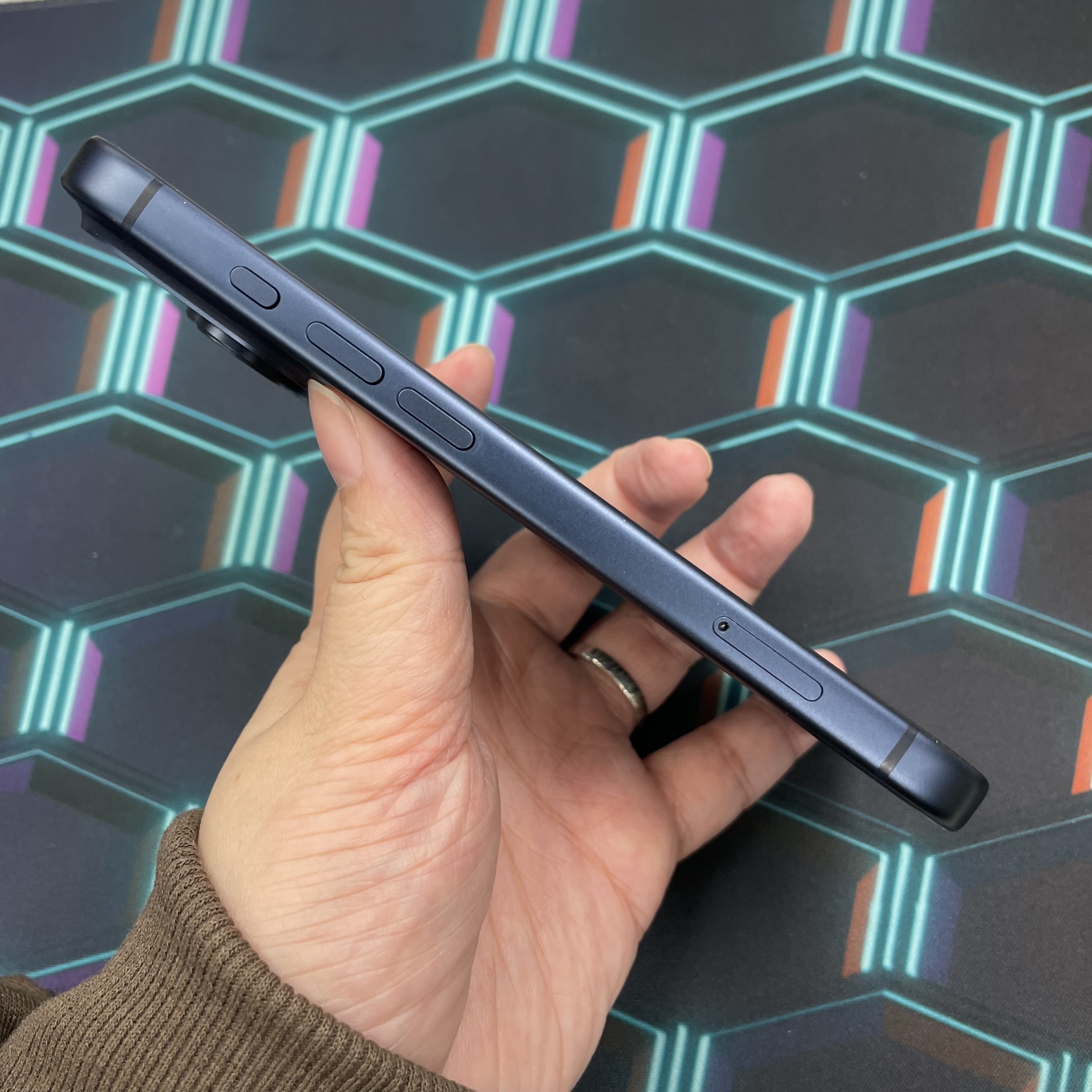 *6043 17 Pro 超靚機 512GB 電100 藍色 blue