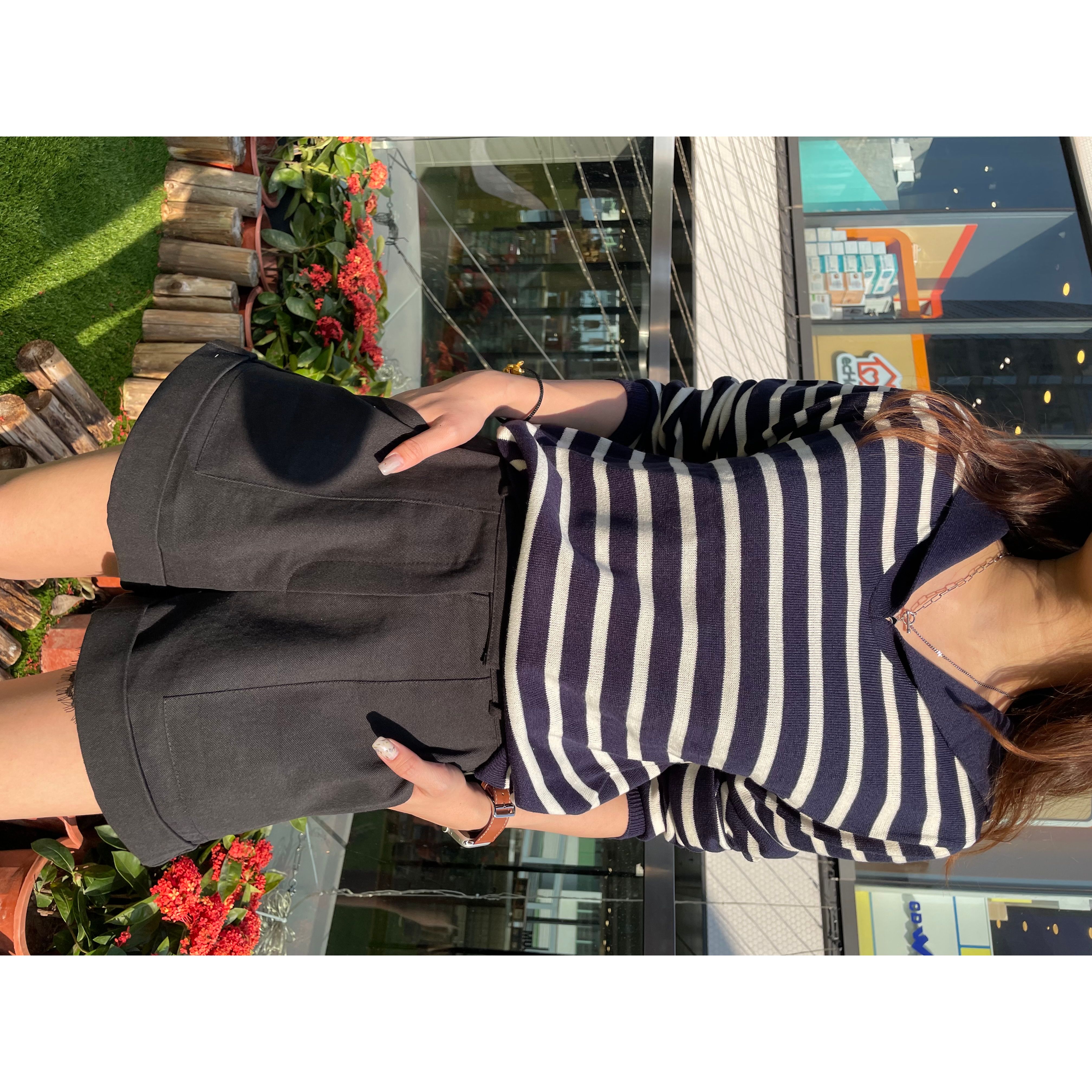 間條反領薄針織