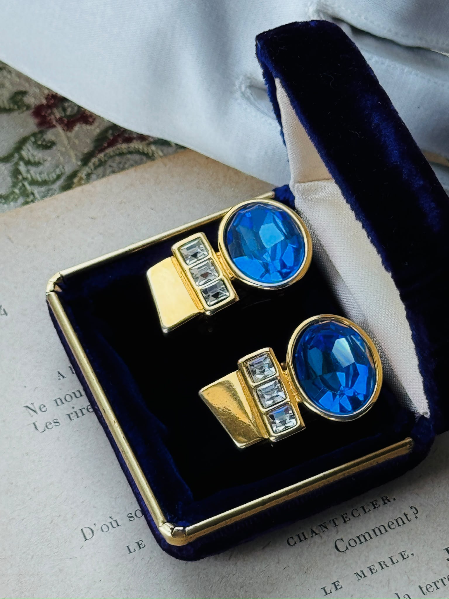 C.a. 1980s Faceted Royal Blue Glass Statement Clip Earrings (MT2644)