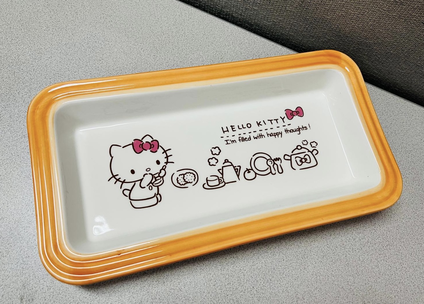 🌈 Hello Kitty 陶瓷長方形碟