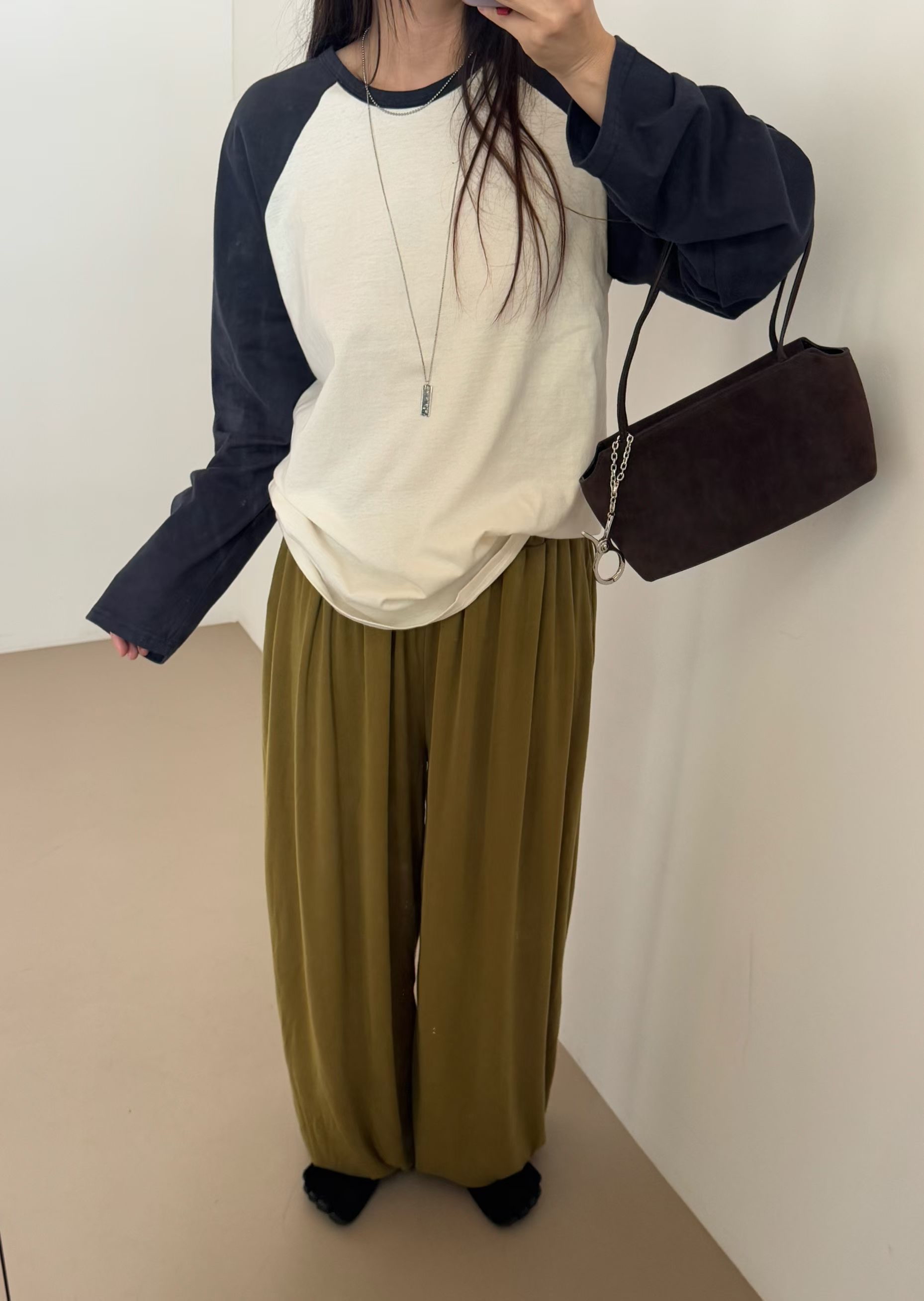221575 撞色牛角膊Tee