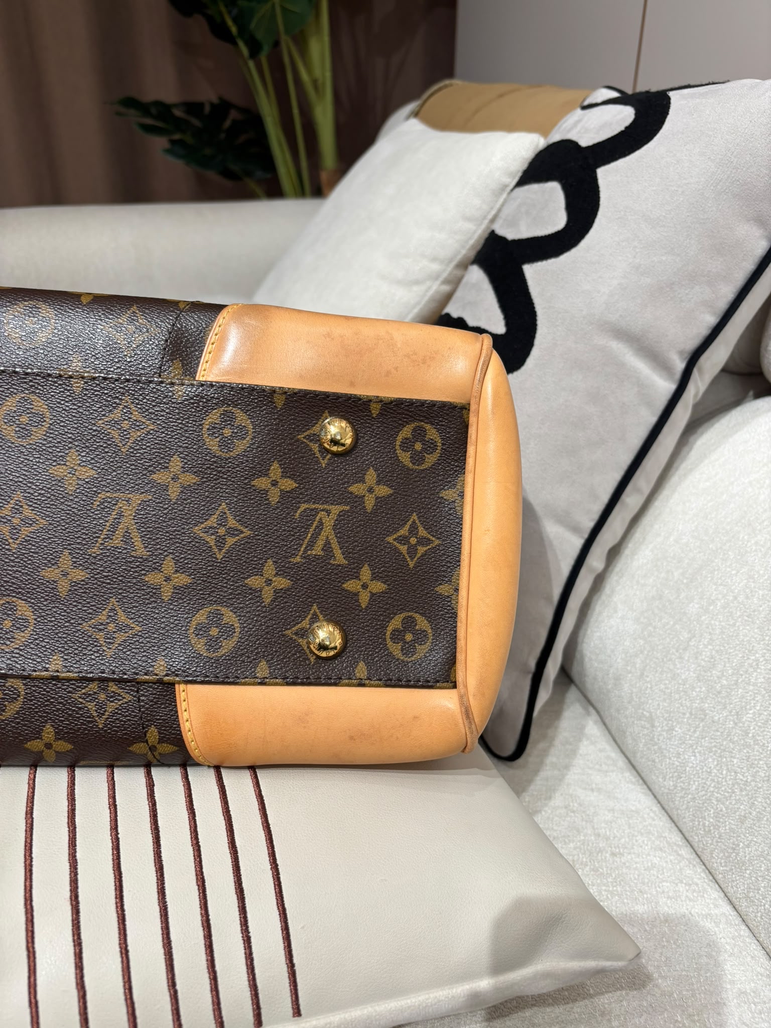 LV Beverly GM Monogram Shoulder Bag 100%Authentic, 95%new ✅Dust bag