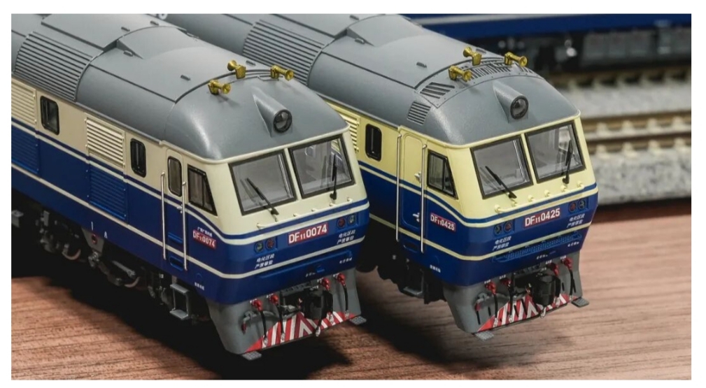 東風11 N規（1：160）電動火車模型